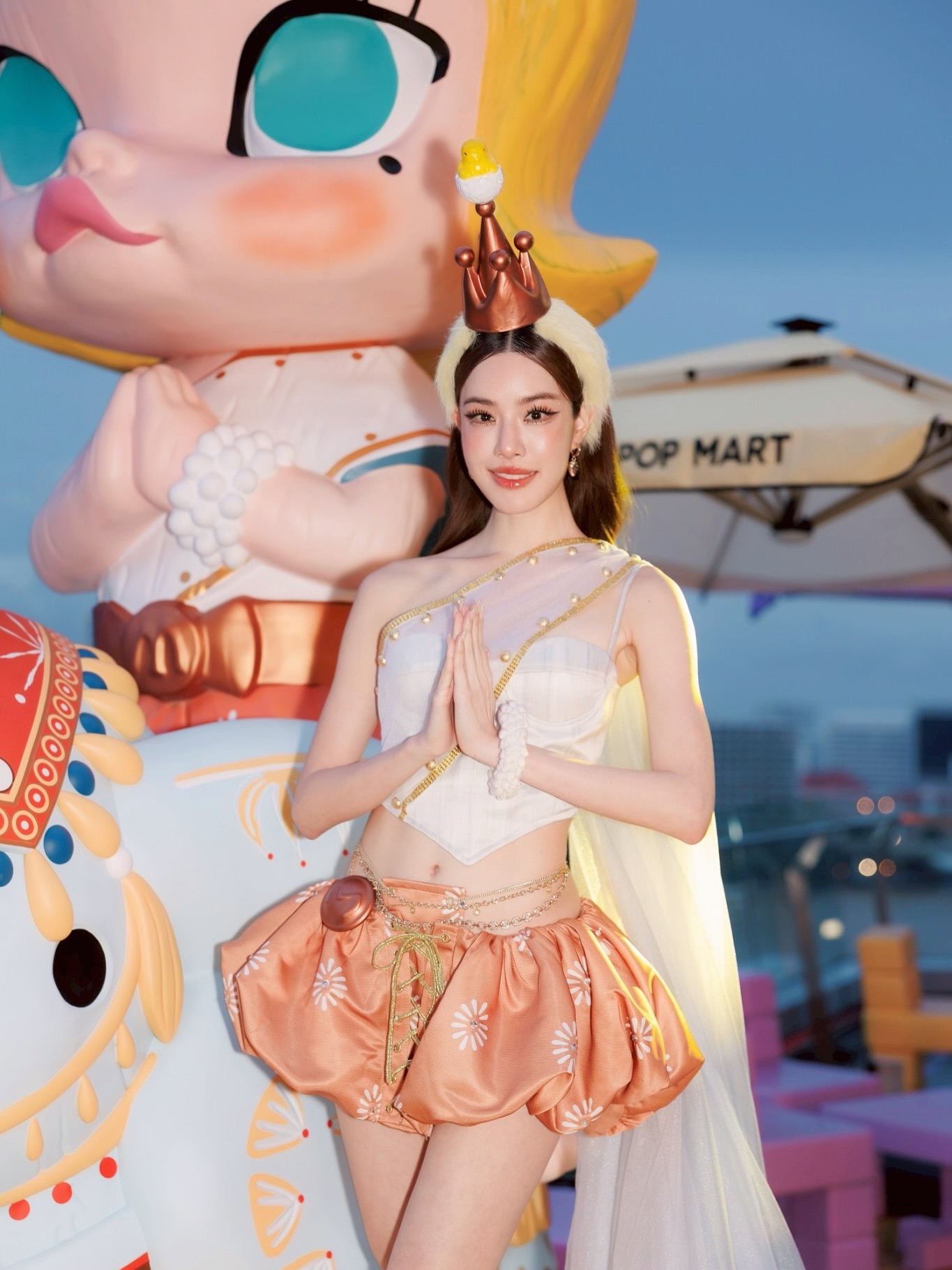 เกรซ - กาญจน์เกล้า ด้วยเศียรเกล้า
