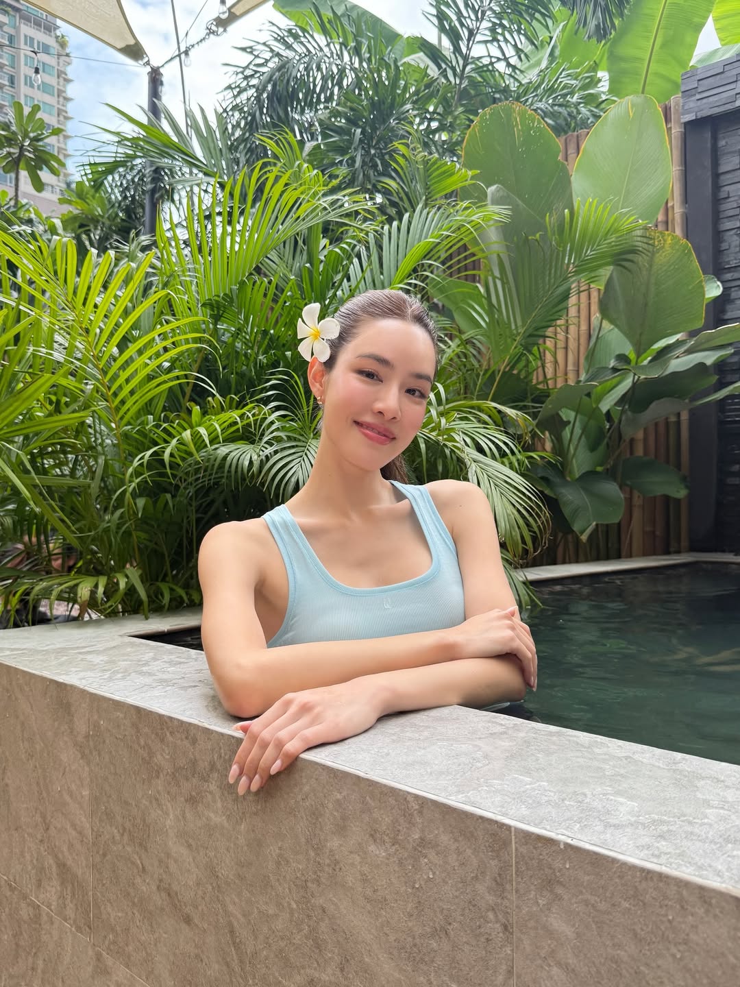เกรซ - กาญจน์เกล้า ด้วยเศียรเกล้า