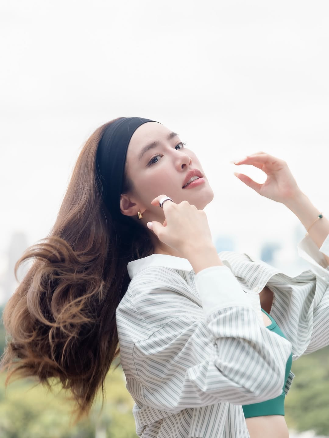 เกรซ - กาญจน์เกล้า ด้วยเศียรเกล้า