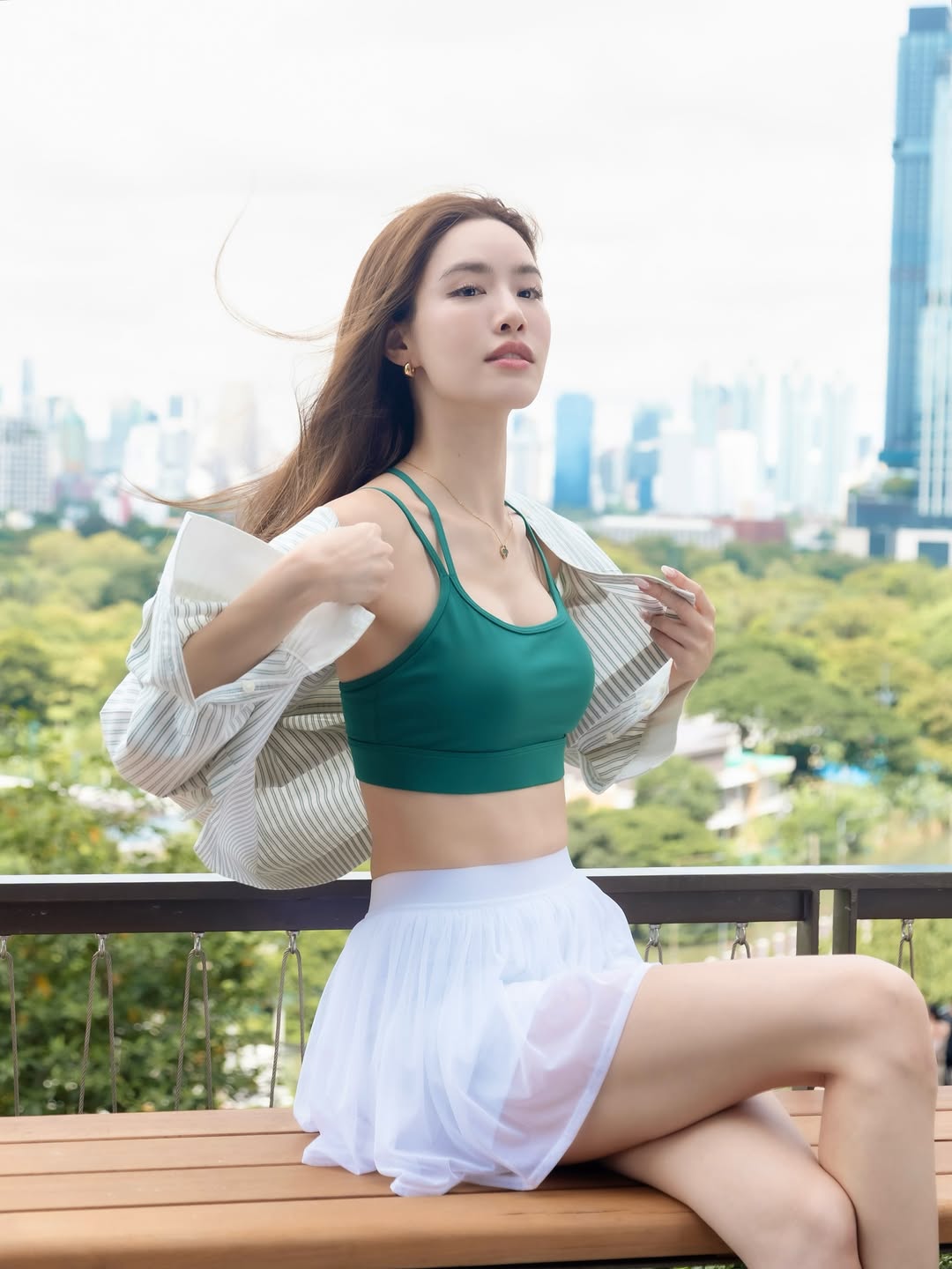 เกรซ - กาญจน์เกล้า ด้วยเศียรเกล้า