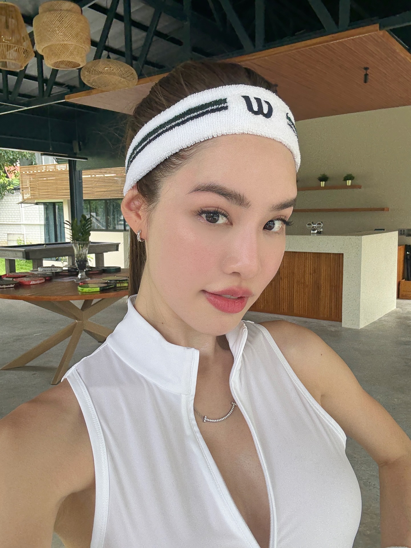 เกรซ - กาญจน์เกล้า ด้วยเศียรเกล้า