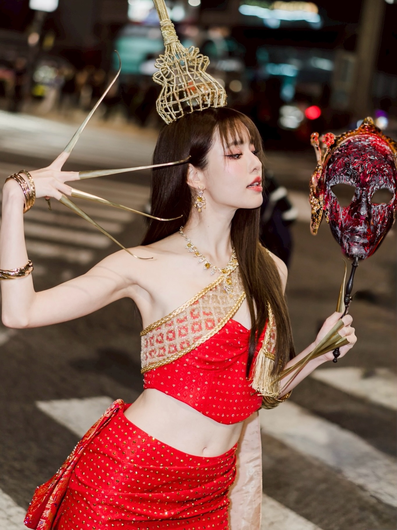 เกรซ - กาญจน์เกล้า ด้วยเศียรเกล้า