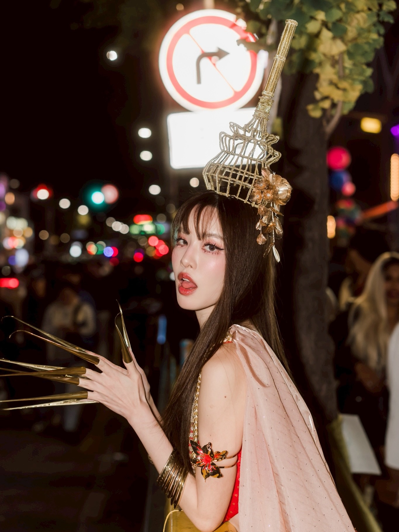 เกรซ - กาญจน์เกล้า ด้วยเศียรเกล้า