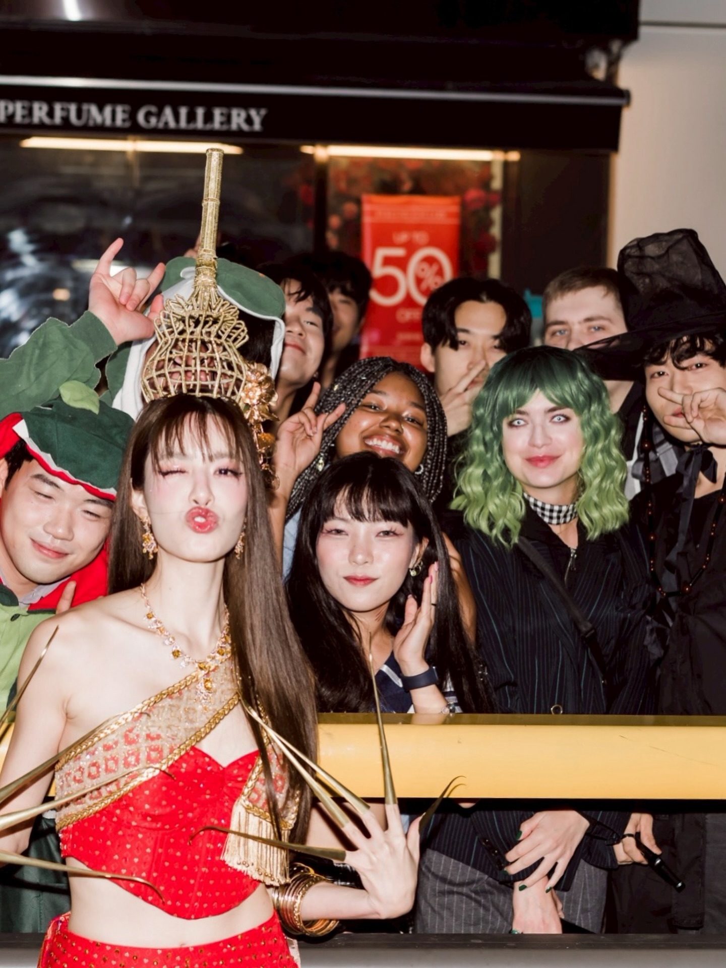 เกรซ - กาญจน์เกล้า ด้วยเศียรเกล้า