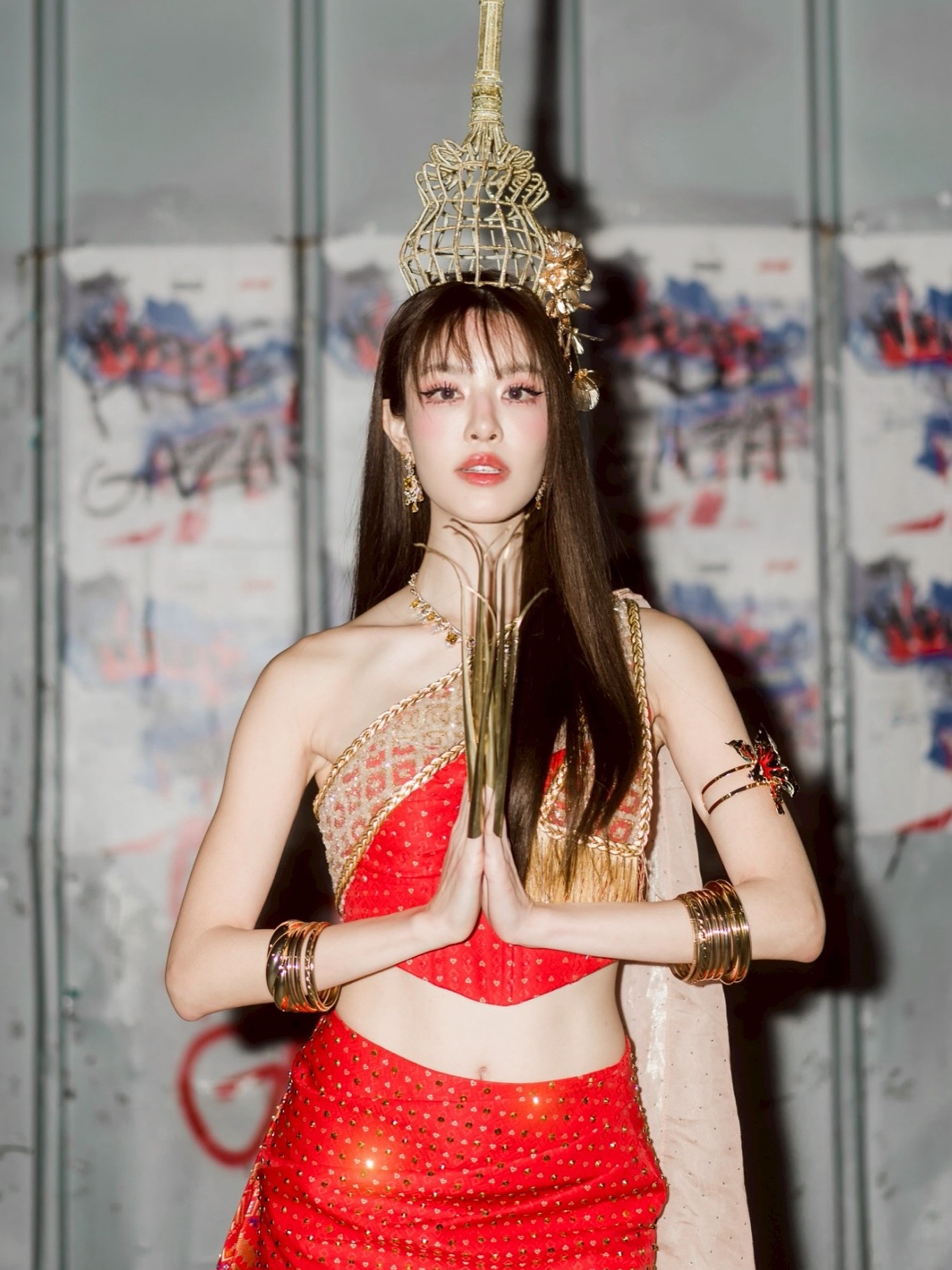 เกรซ - กาญจน์เกล้า ด้วยเศียรเกล้า