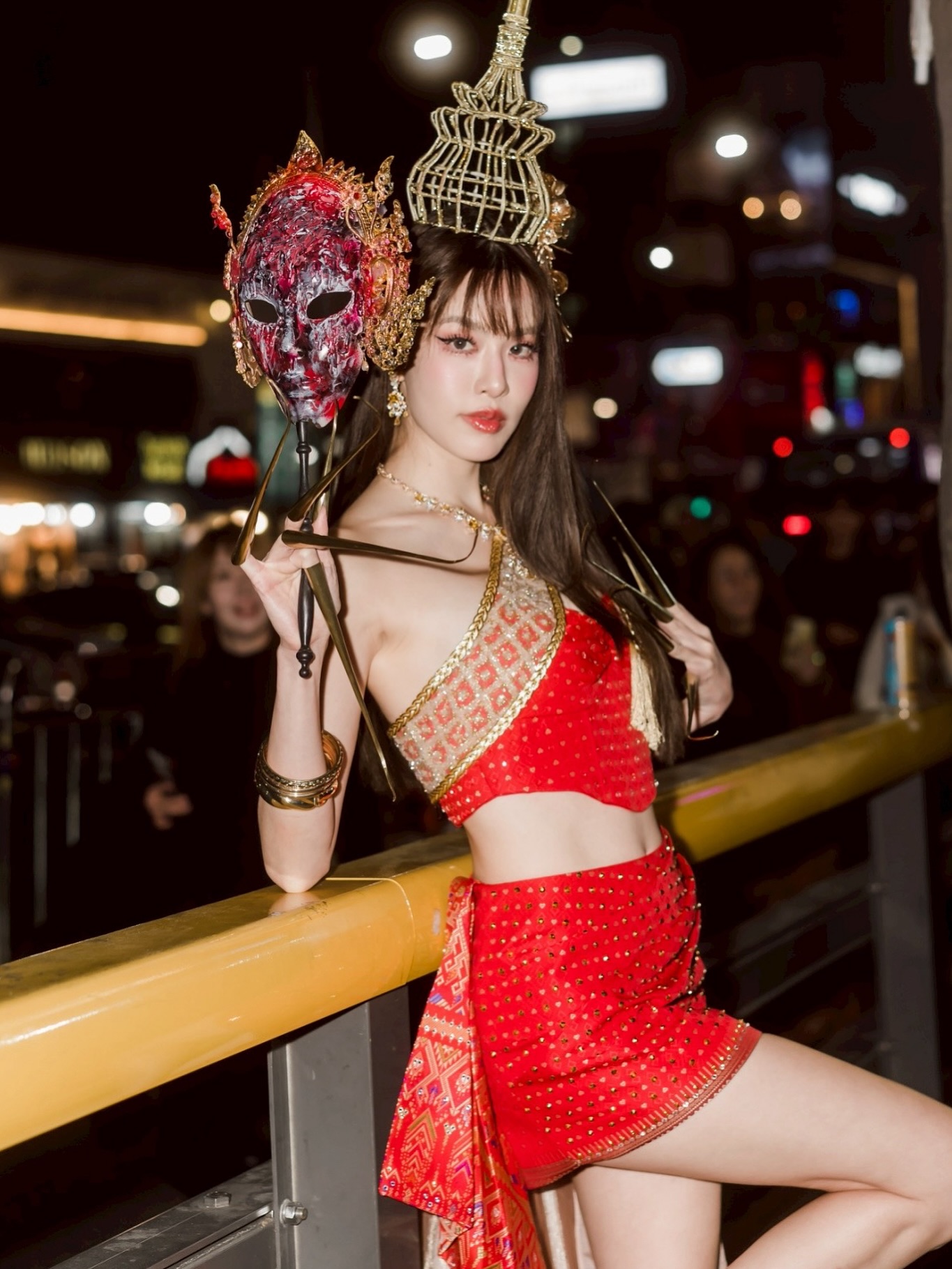 เกรซ - กาญจน์เกล้า ด้วยเศียรเกล้า