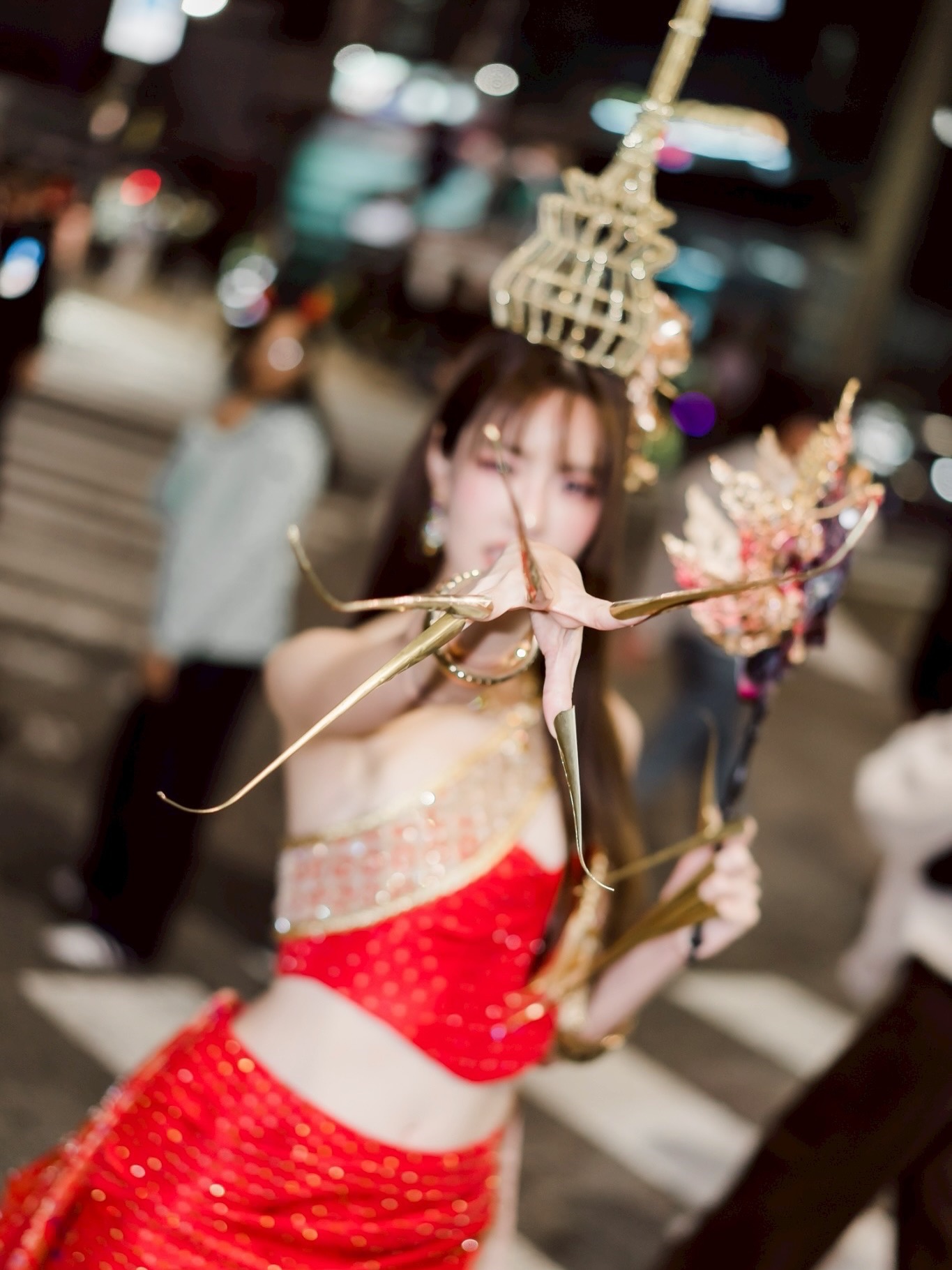 เกรซ - กาญจน์เกล้า ด้วยเศียรเกล้า