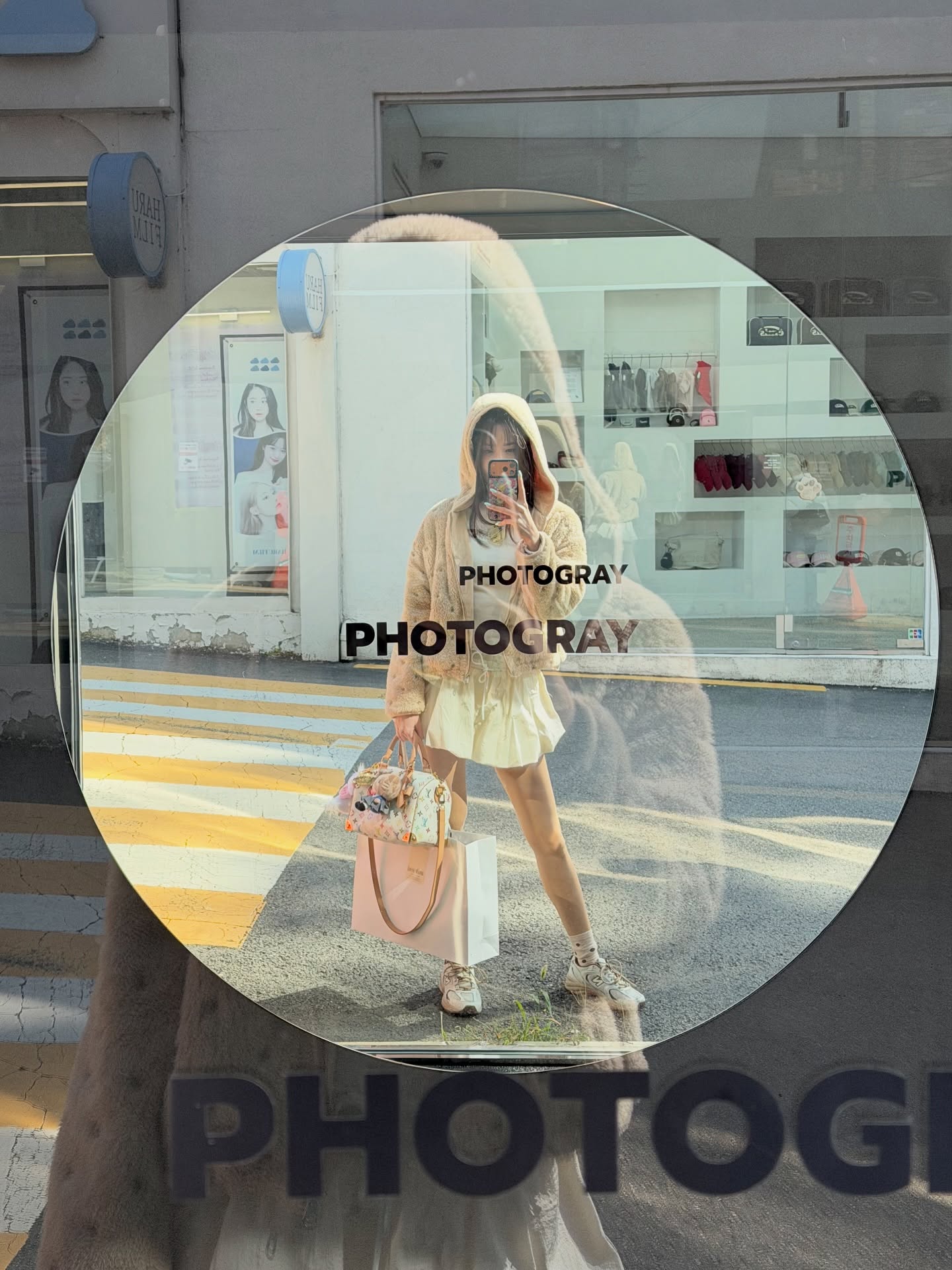 เกรซ - กาญจน์เกล้า ด้วยเศียรเกล้า