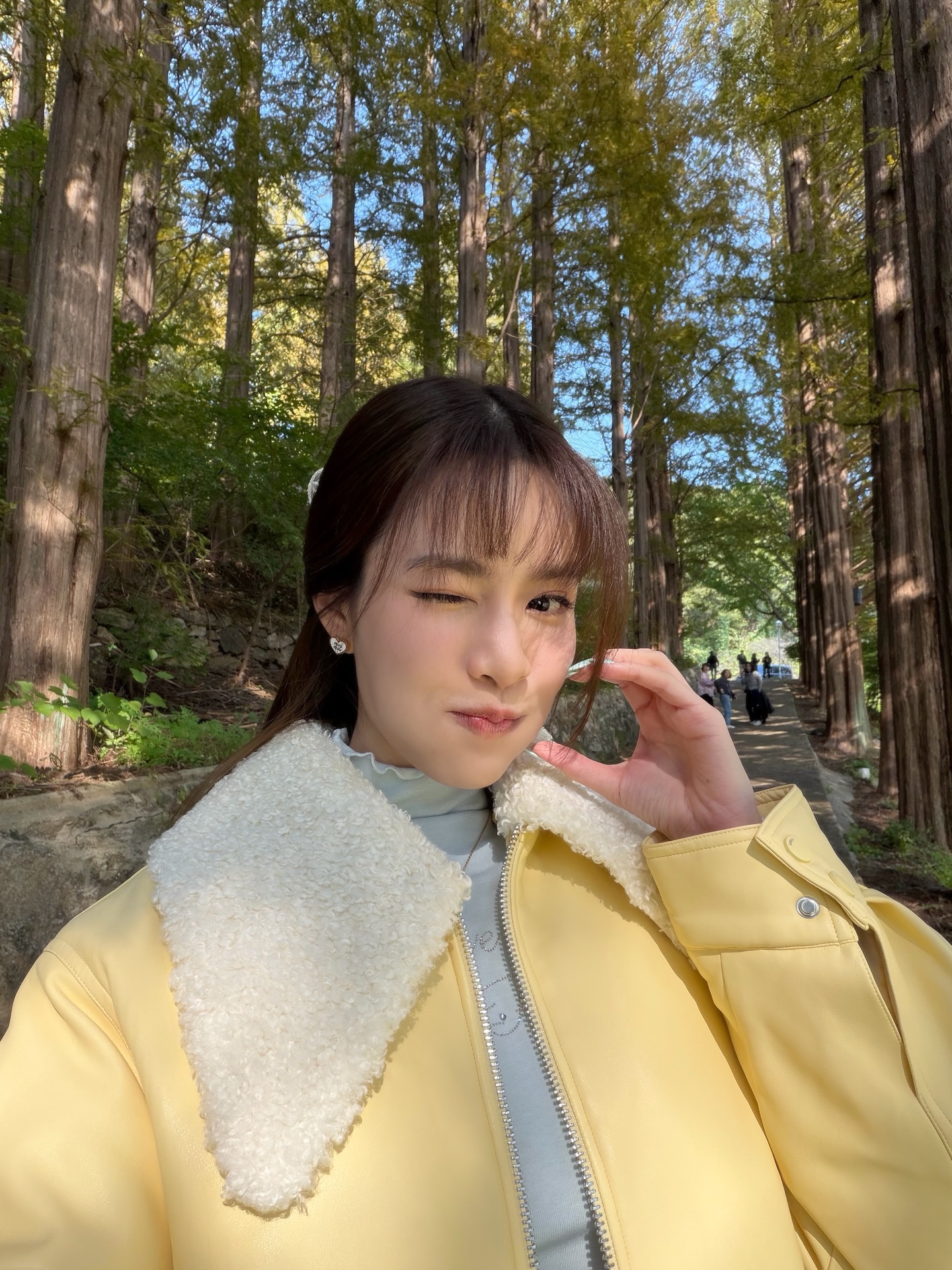 เกรซ - กาญจน์เกล้า ด้วยเศียรเกล้า