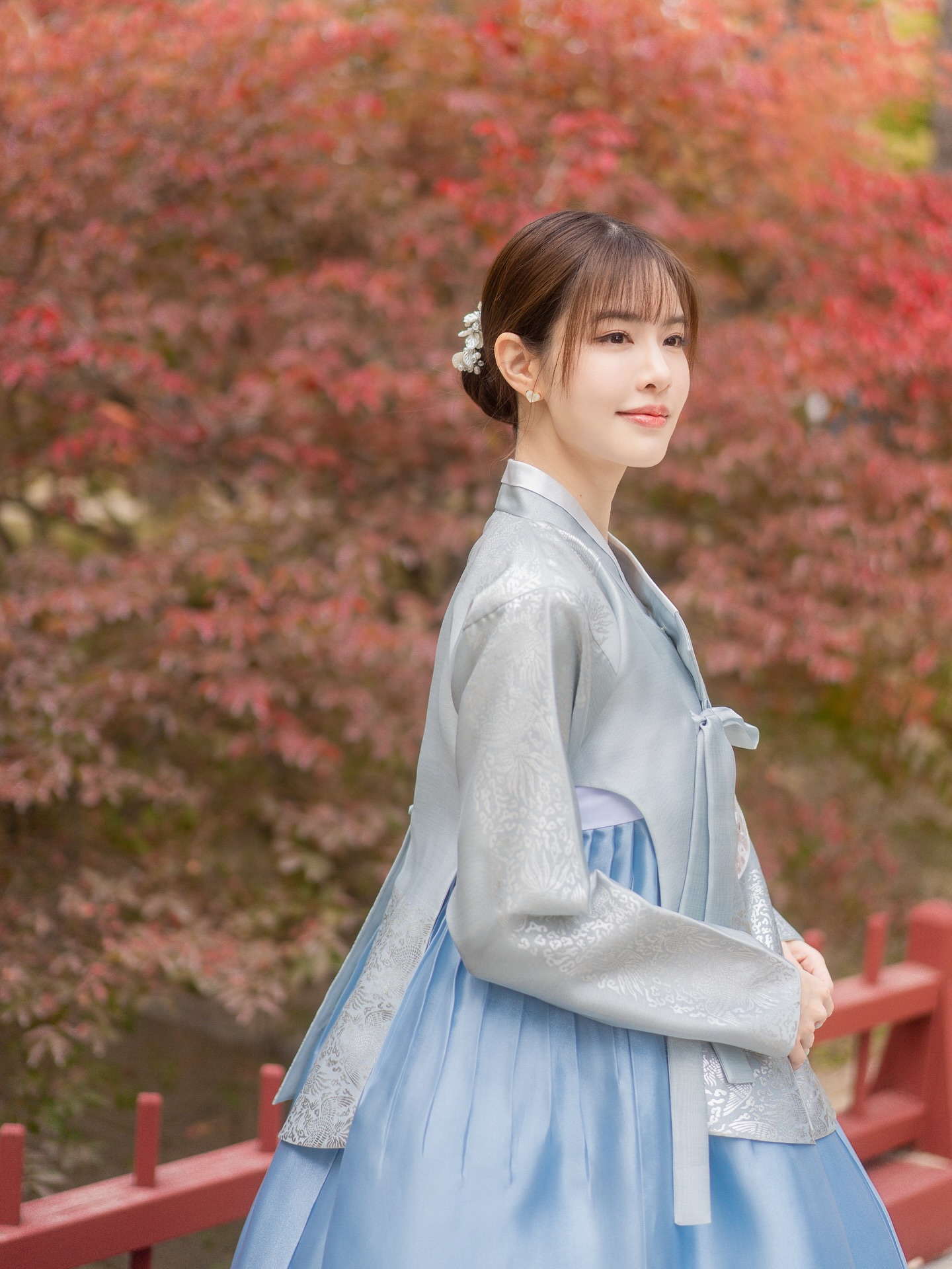 เกรซ - กาญจน์เกล้า ด้วยเศียรเกล้า