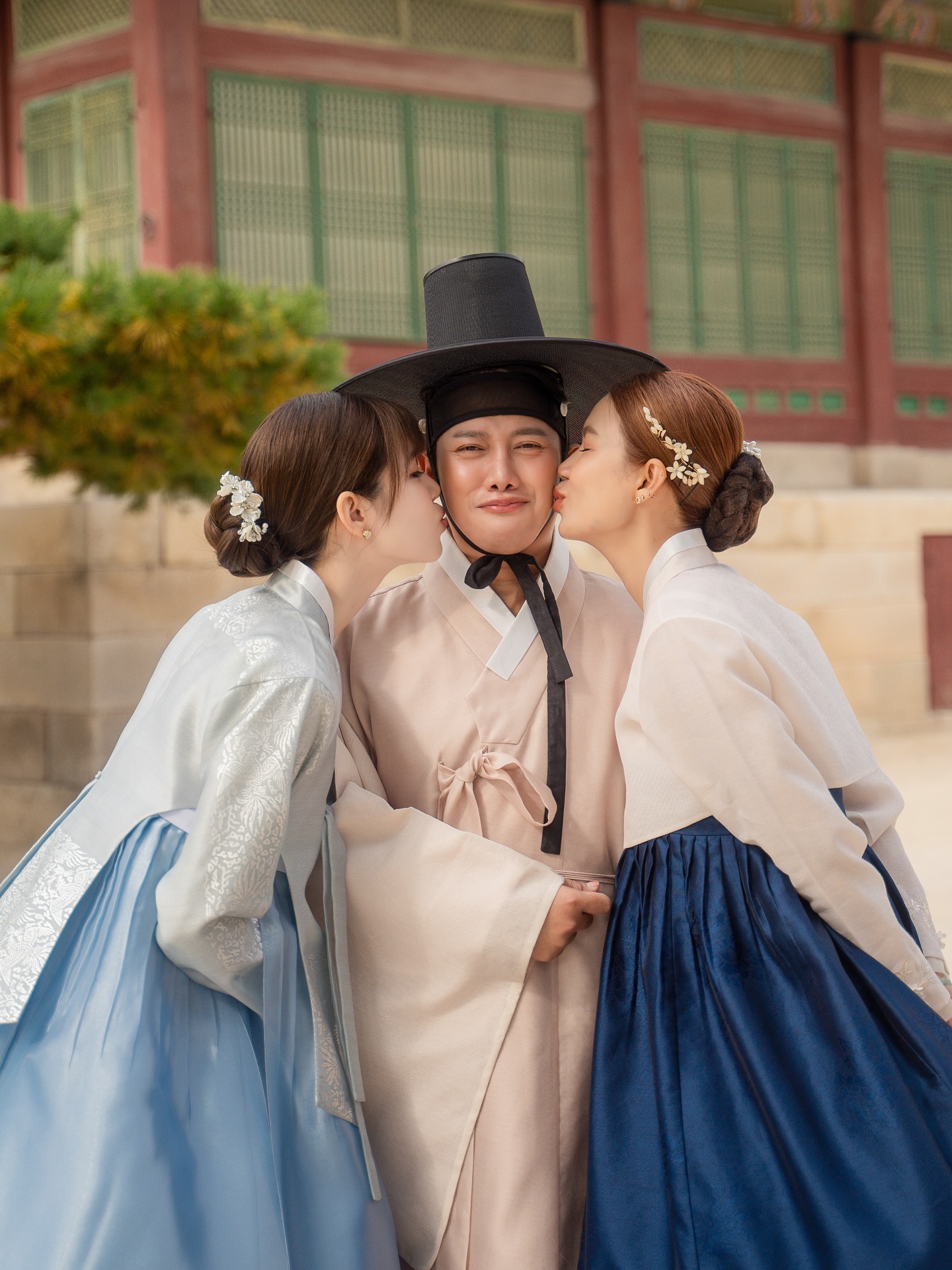 เกรซ - กาญจน์เกล้า ด้วยเศียรเกล้า