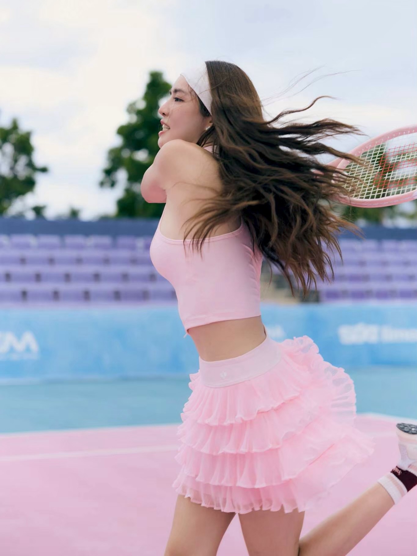 เกรซ - กาญจน์เกล้า ด้วยเศียรเกล้า