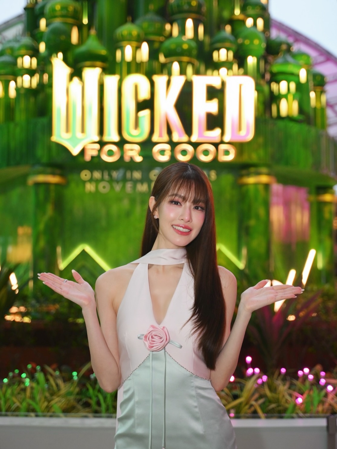 เกรซ - กาญจน์เกล้า ด้วยเศียรเกล้า