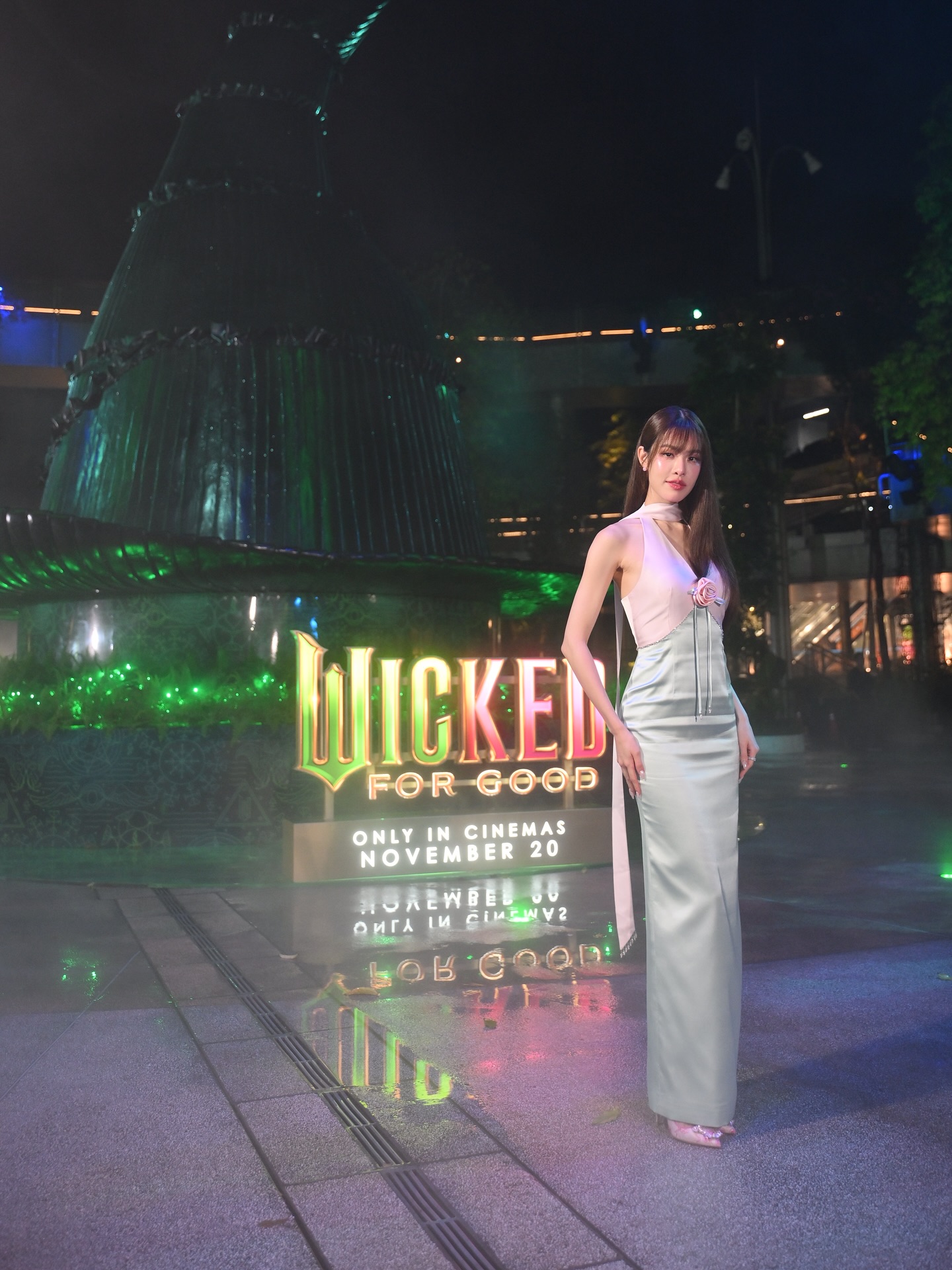 เกรซ - กาญจน์เกล้า ด้วยเศียรเกล้า