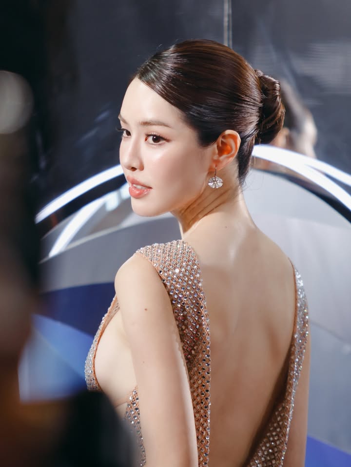 เกรซ - กาญจน์เกล้า ด้วยเศียรเกล้า