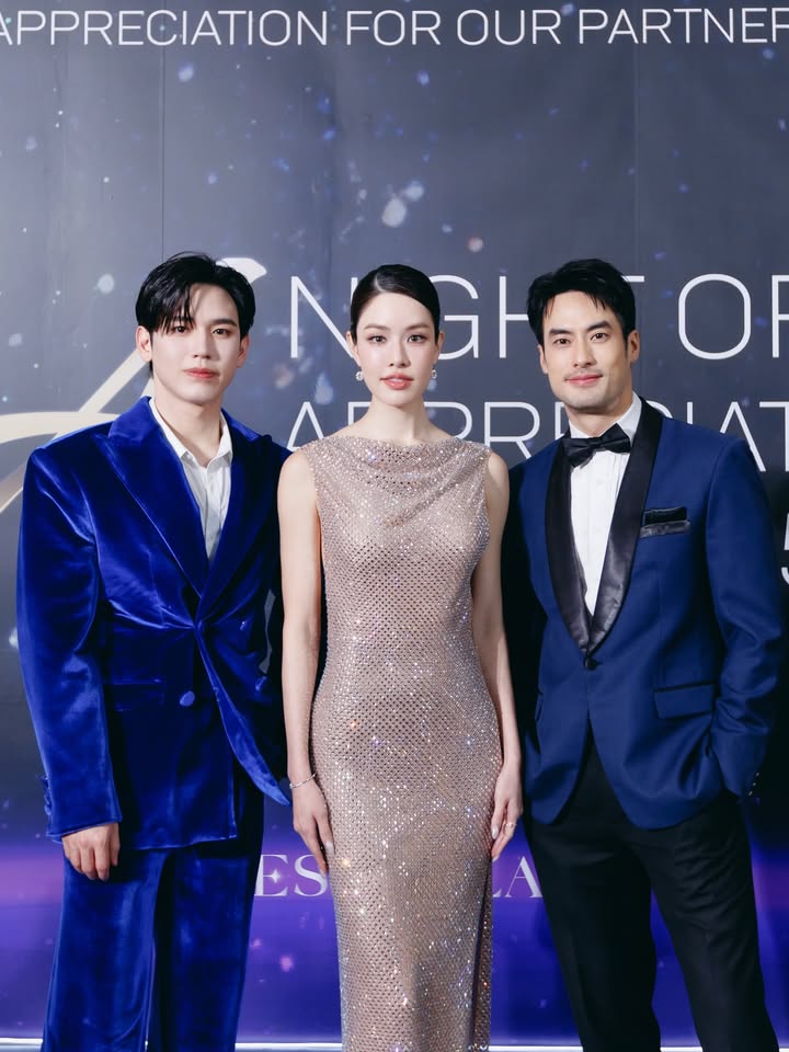 เกรซ - กาญจน์เกล้า ด้วยเศียรเกล้า