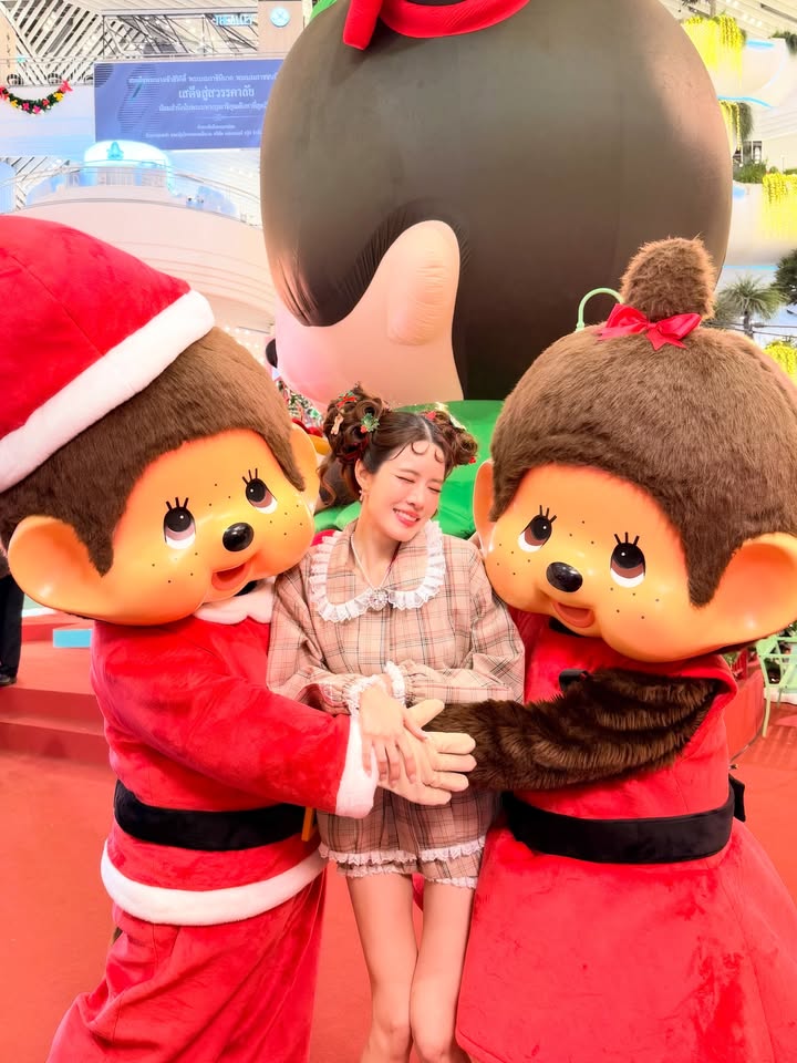 เกรซ - กาญจน์เกล้า ด้วยเศียรเกล้า