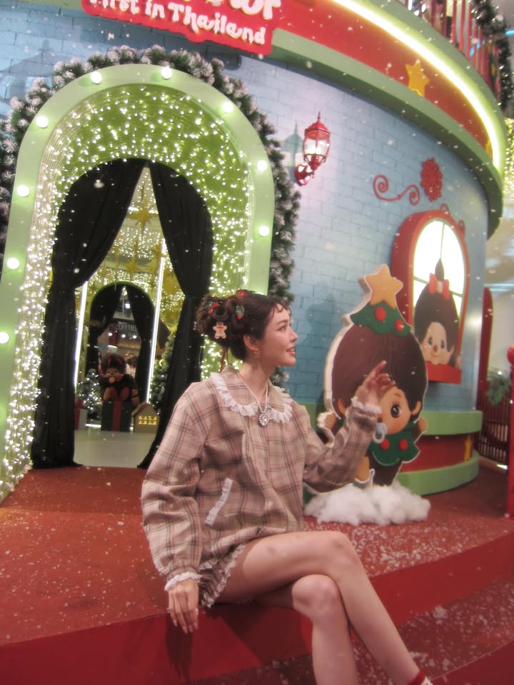 เกรซ - กาญจน์เกล้า ด้วยเศียรเกล้า