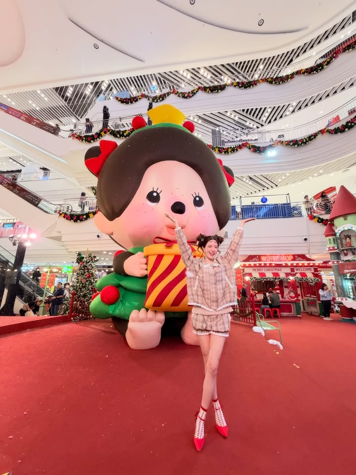 เกรซ - กาญจน์เกล้า ด้วยเศียรเกล้า