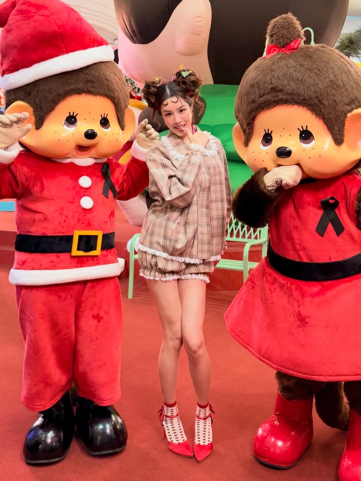 เกรซ - กาญจน์เกล้า ด้วยเศียรเกล้า