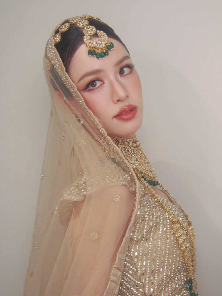 เกรซ - กาญจน์เกล้า ด้วยเศียรเกล้า