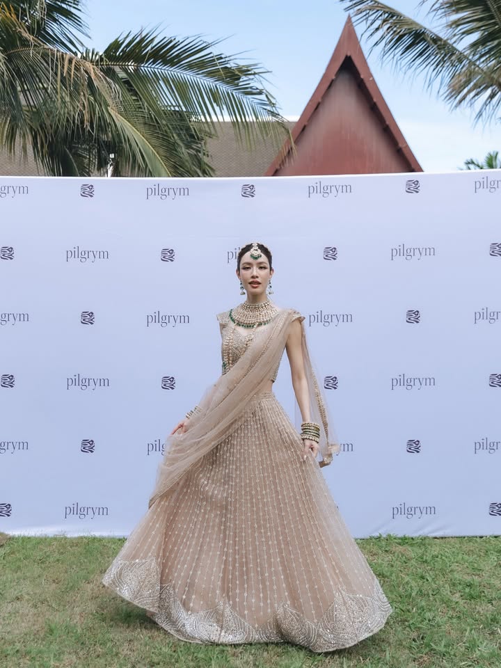 เกรซ - กาญจน์เกล้า ด้วยเศียรเกล้า