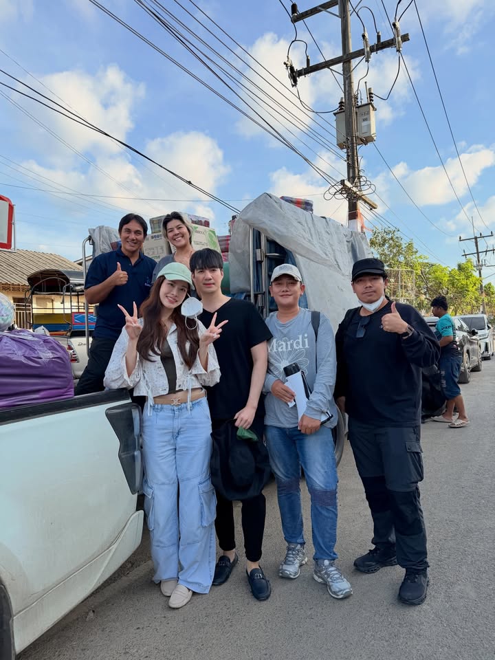 เกรซ - กาญจน์เกล้า ด้วยเศียรเกล้า