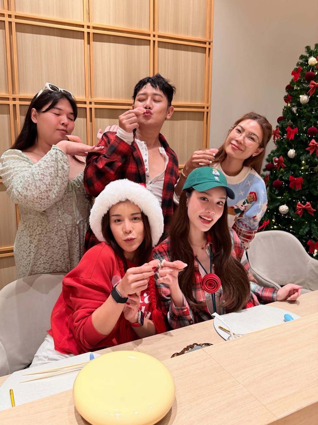 เกรซ - กาญจน์เกล้า ด้วยเศียรเกล้า