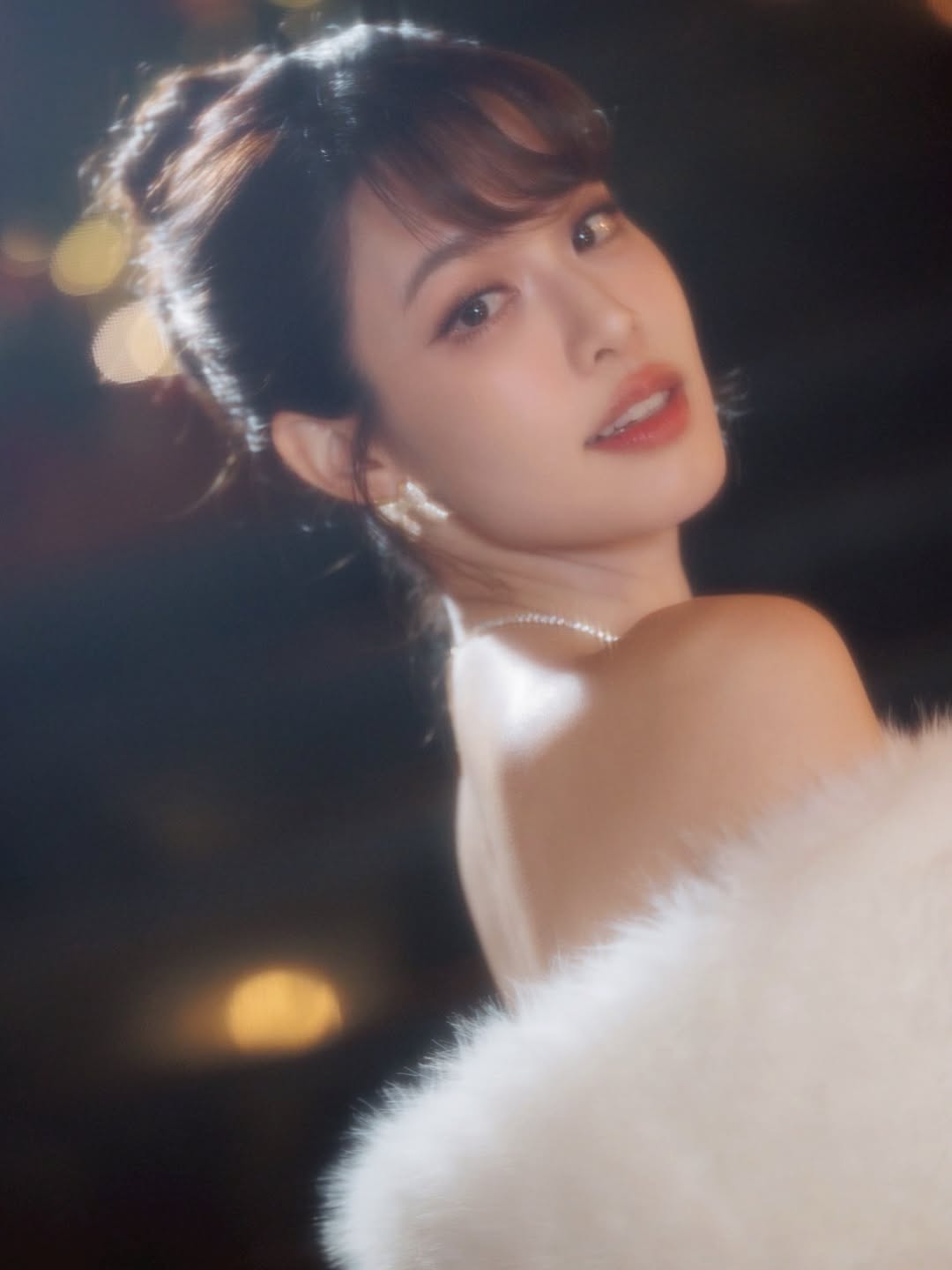 เกรซ - กาญจน์เกล้า ด้วยเศียรเกล้า