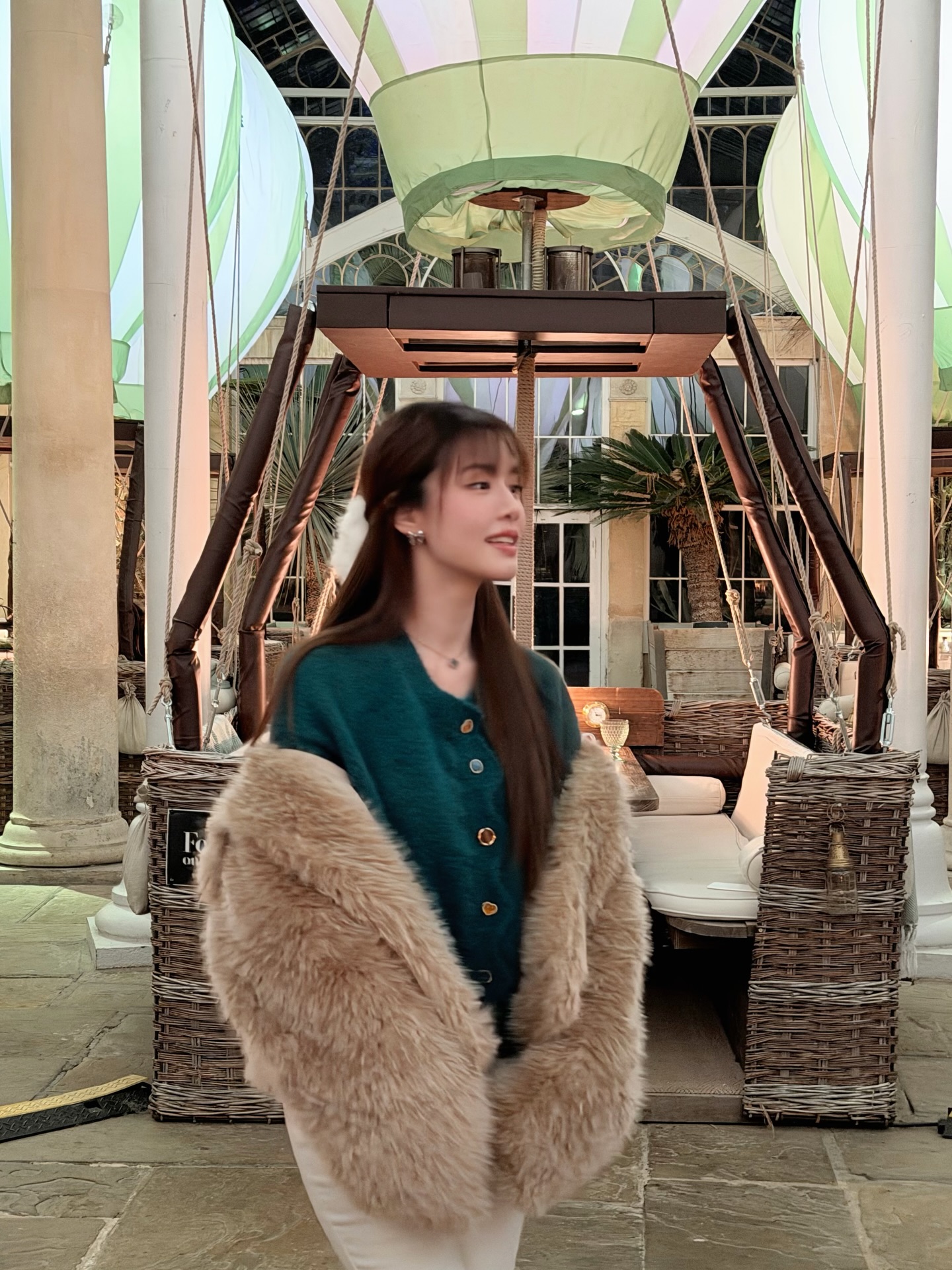 เกรซ - กาญจน์เกล้า ด้วยเศียรเกล้า