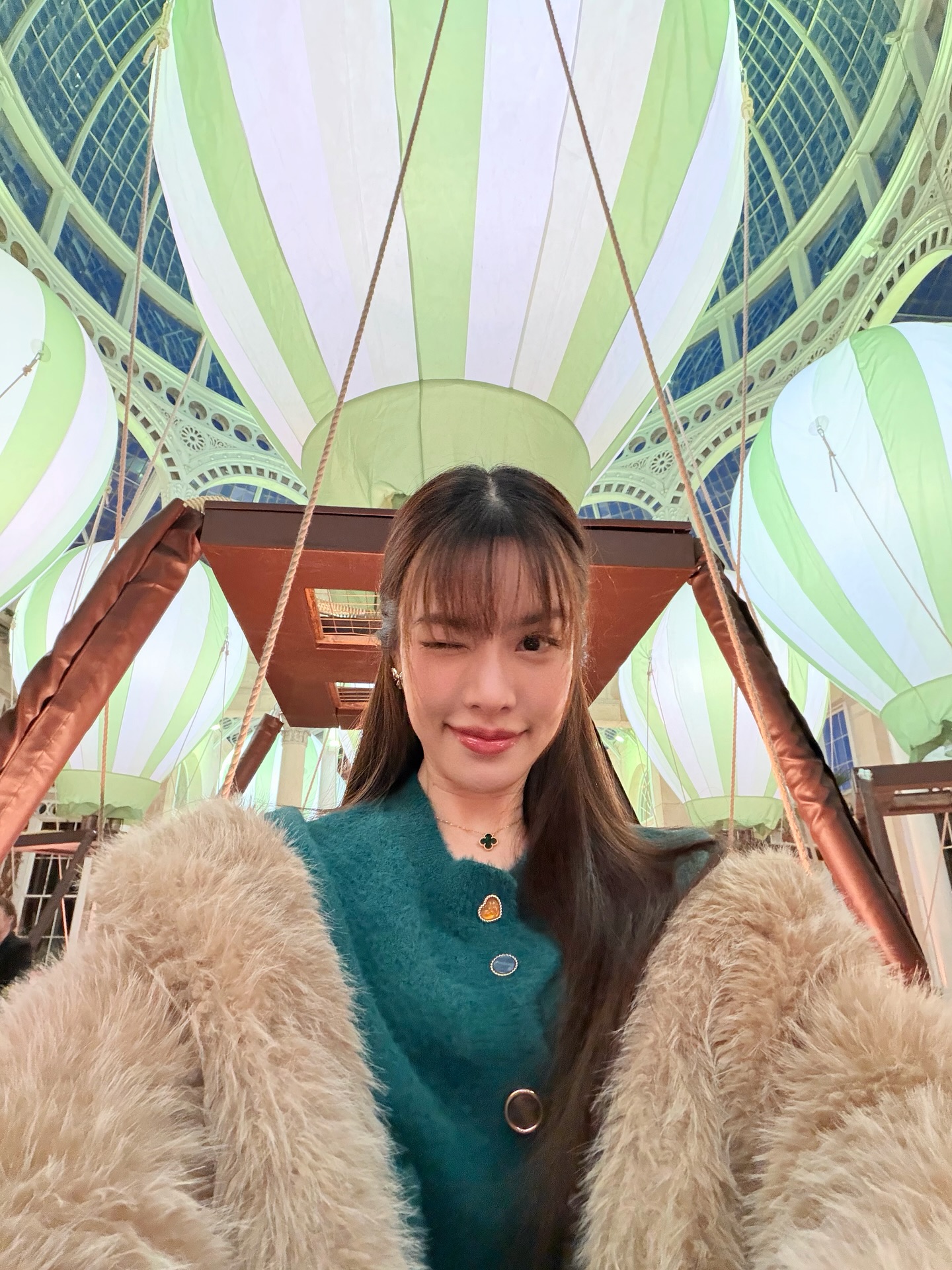 เกรซ - กาญจน์เกล้า ด้วยเศียรเกล้า