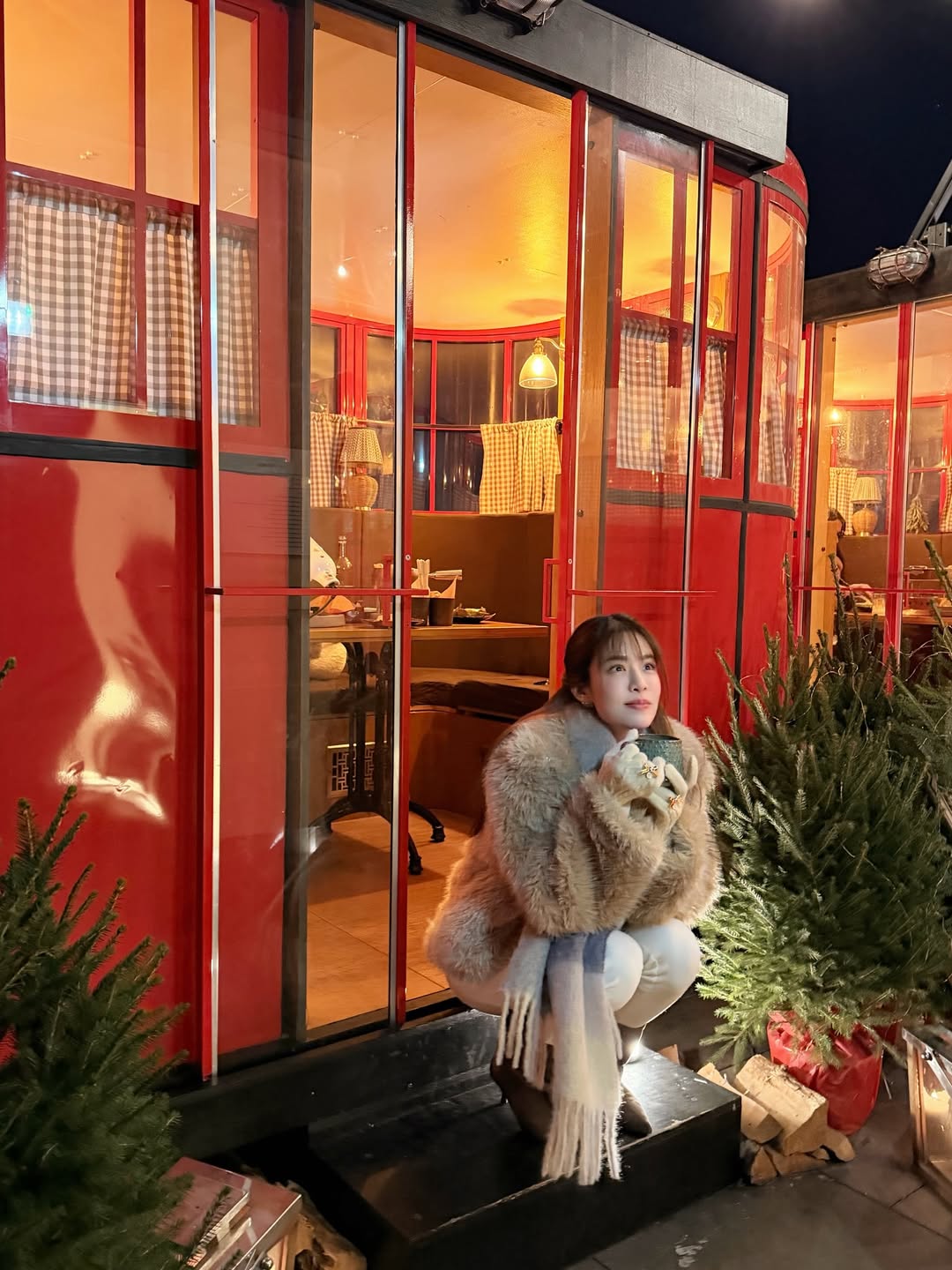 เกรซ - กาญจน์เกล้า ด้วยเศียรเกล้า