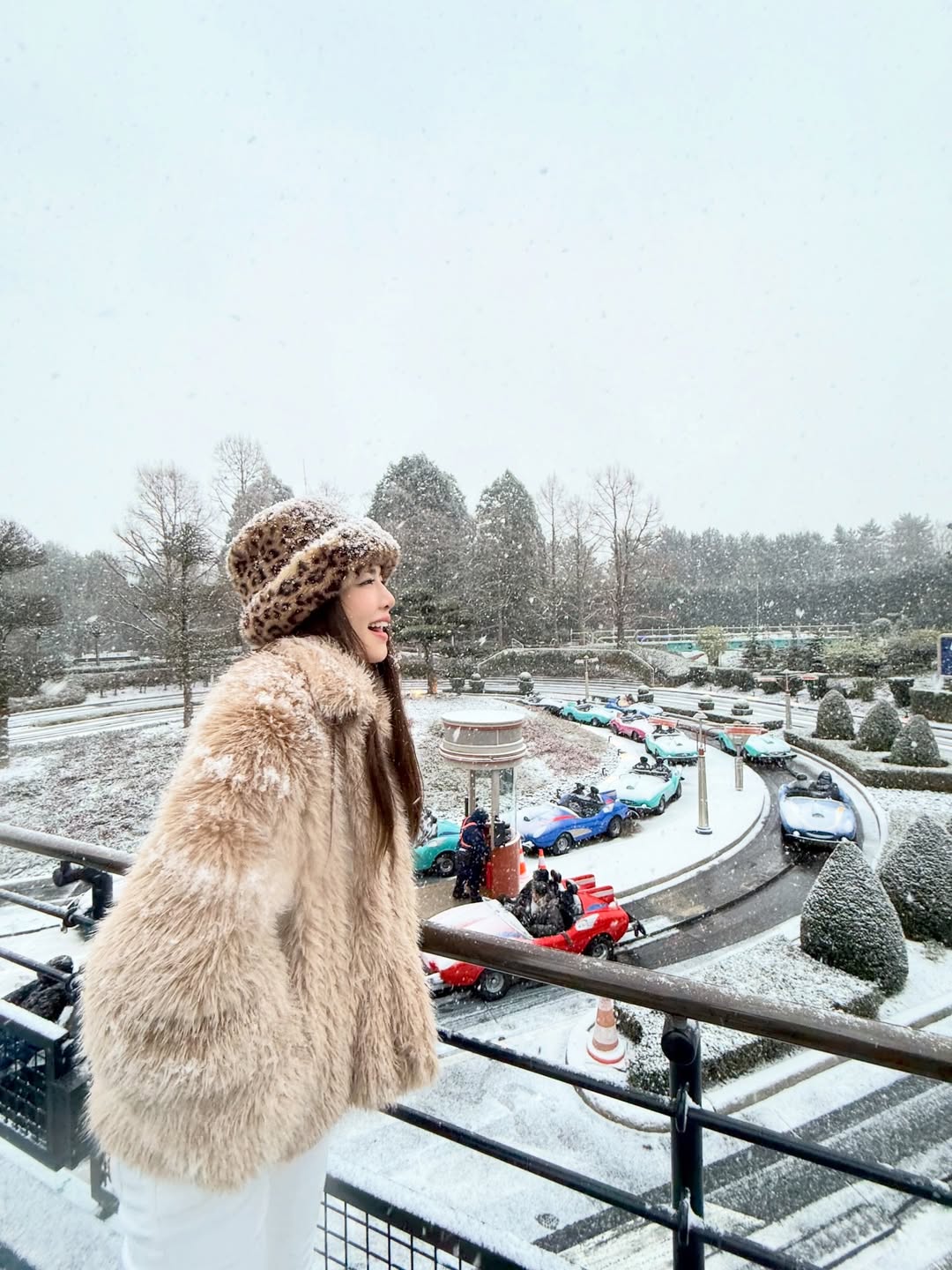 เกรซ - กาญจน์เกล้า ด้วยเศียรเกล้า