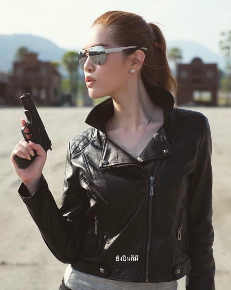 เกรซ - กาญจน์เกล้า ด้วยเศียรเกล้า