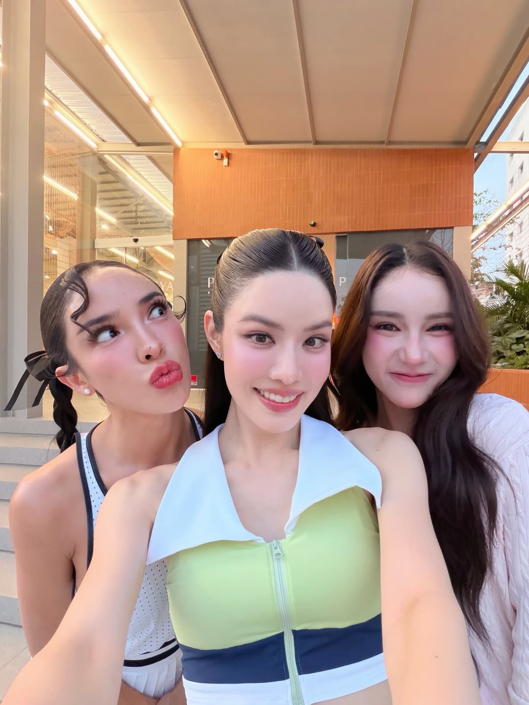 เกรซ - กาญจน์เกล้า ด้วยเศียรเกล้า