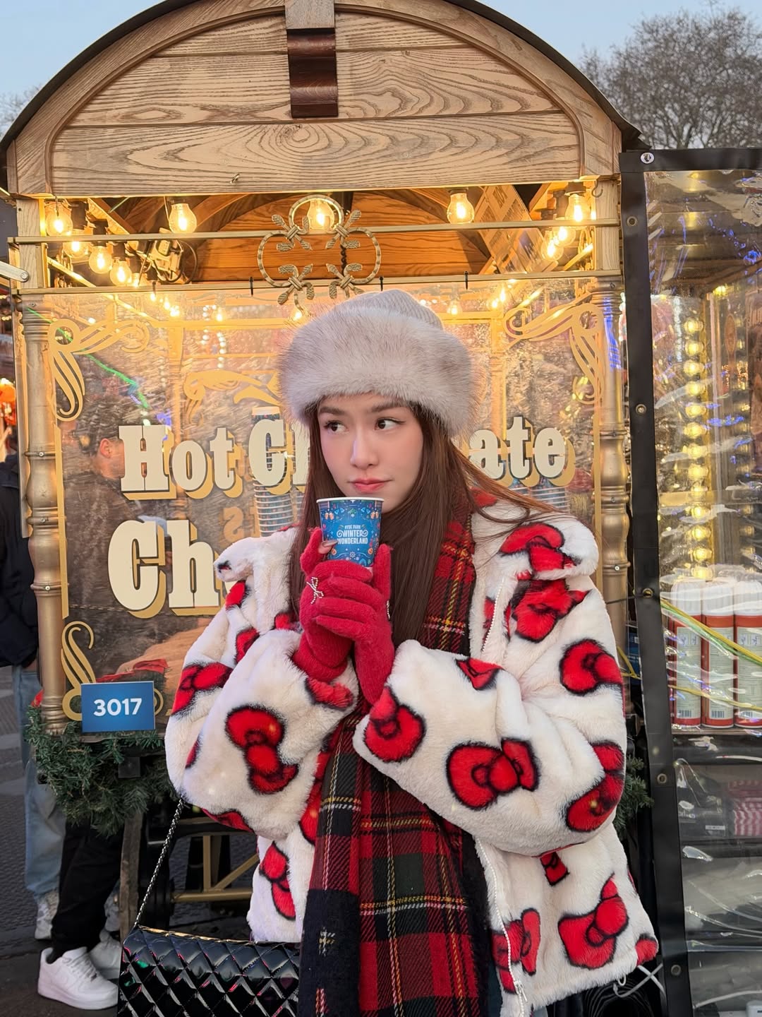 เกรซ - กาญจน์เกล้า ด้วยเศียรเกล้า