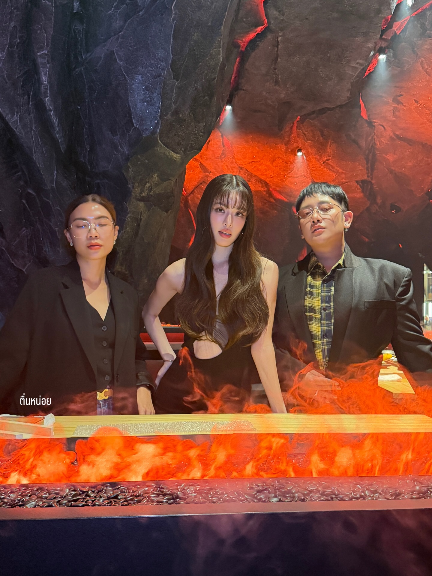 เกรซ - กาญจน์เกล้า ด้วยเศียรเกล้า