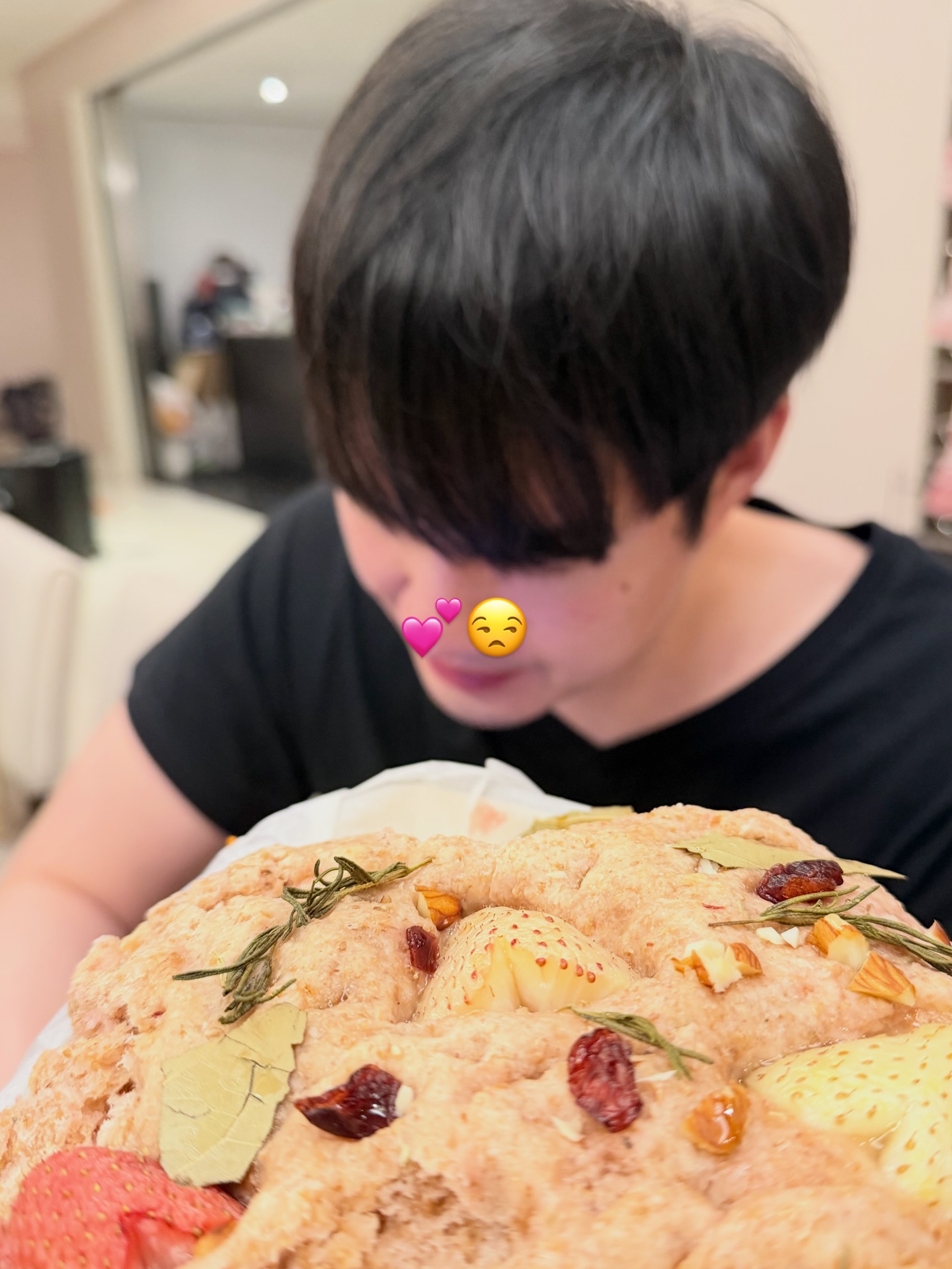 เกรซ - กาญจน์เกล้า ด้วยเศียรเกล้า