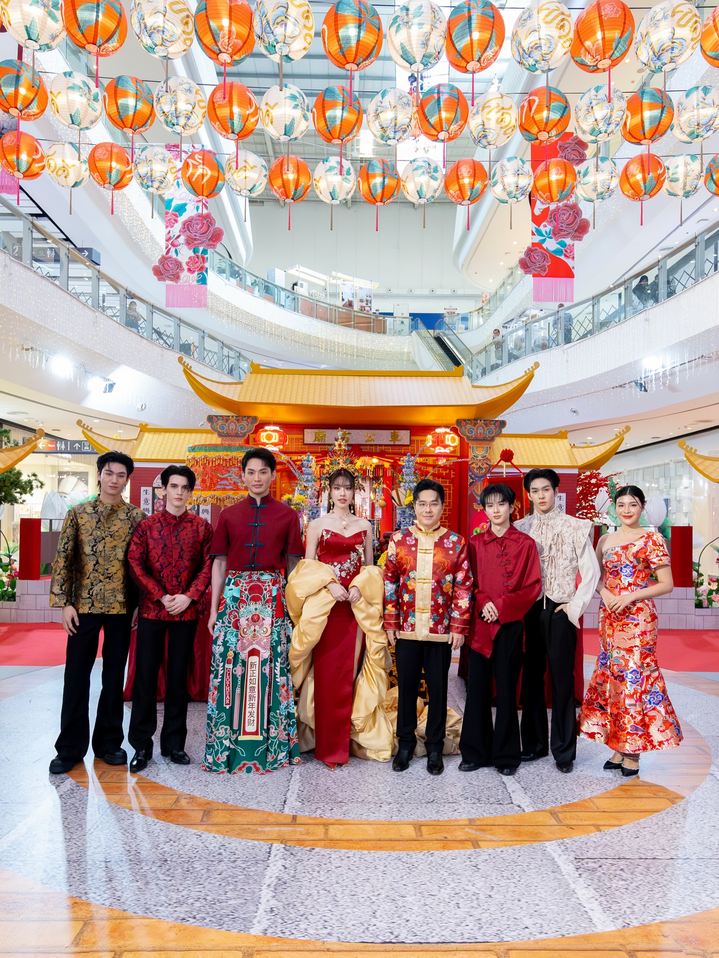 เกรซ - กาญจน์เกล้า ด้วยเศียรเกล้า