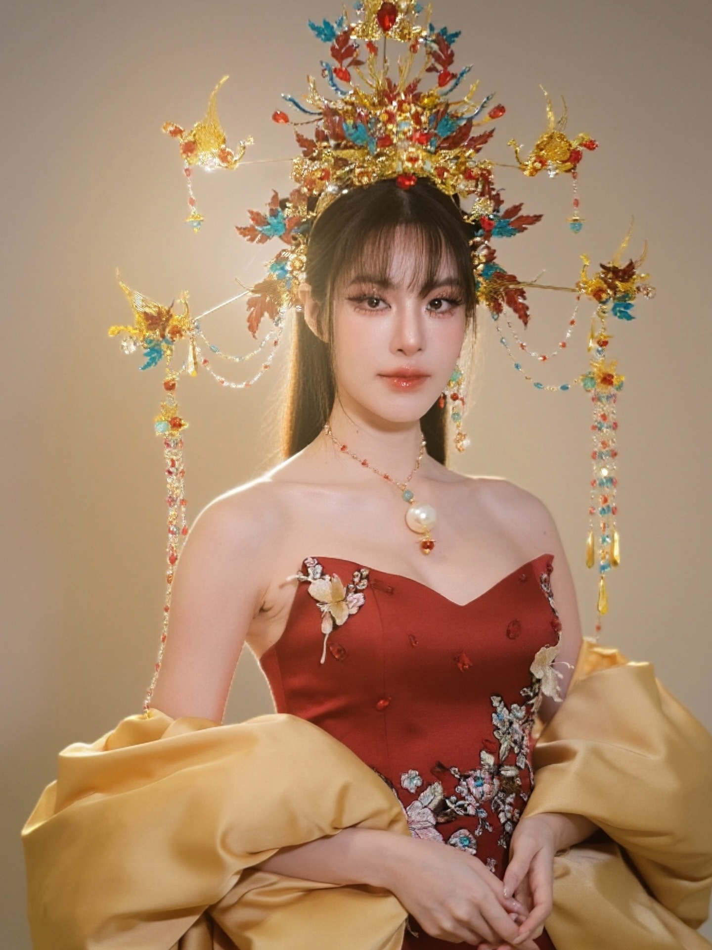 เกรซ - กาญจน์เกล้า ด้วยเศียรเกล้า