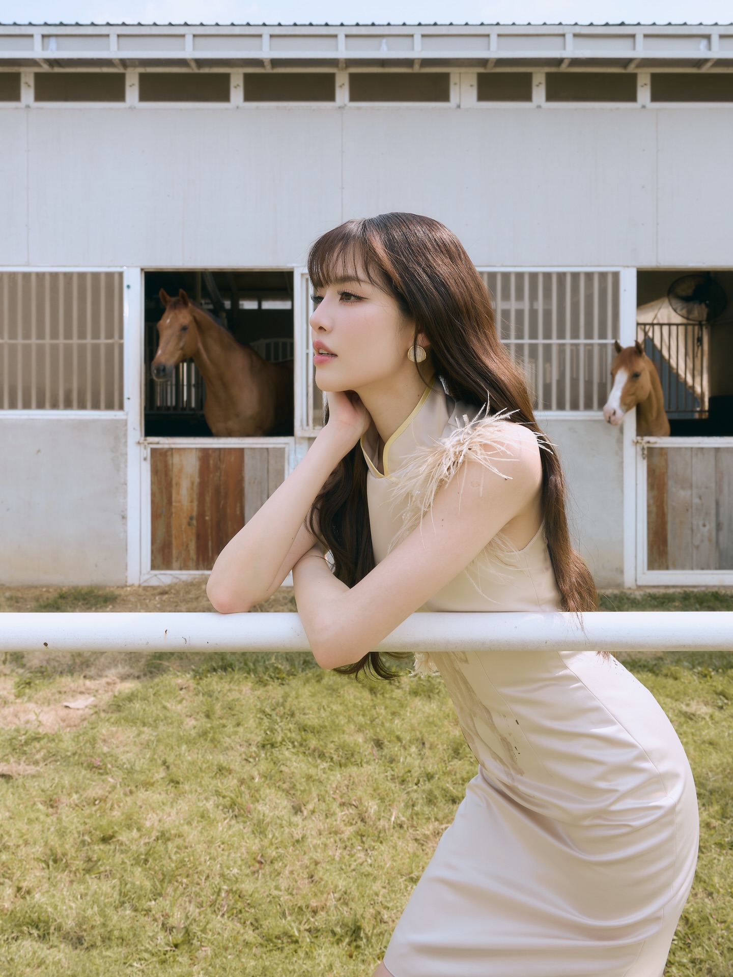 เกรซ - กาญจน์เกล้า ด้วยเศียรเกล้า