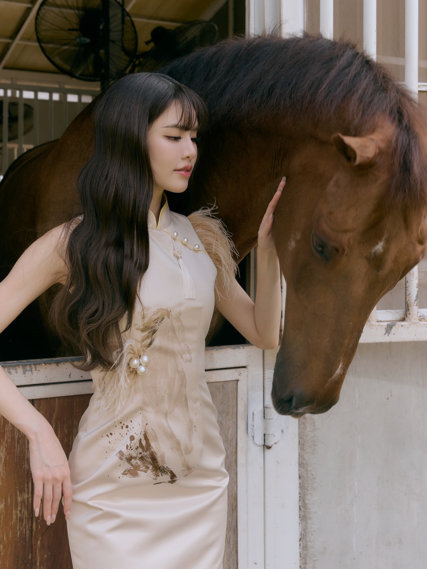 เกรซ - กาญจน์เกล้า ด้วยเศียรเกล้า