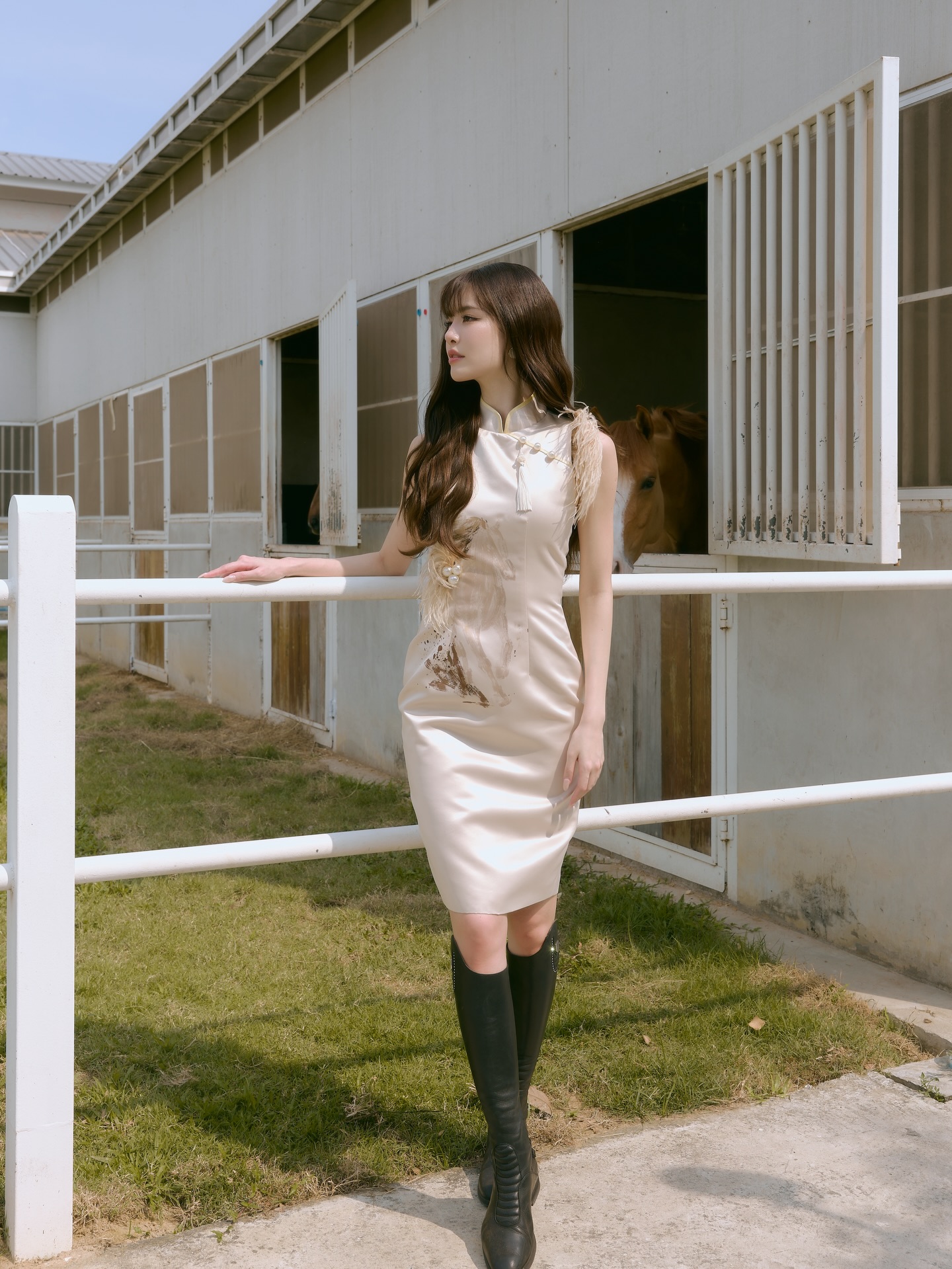 เกรซ - กาญจน์เกล้า ด้วยเศียรเกล้า