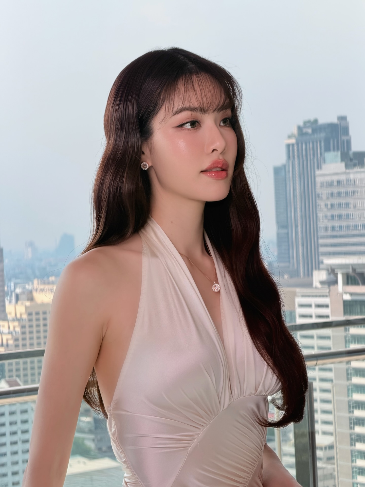 เกรซ - กาญจน์เกล้า ด้วยเศียรเกล้า