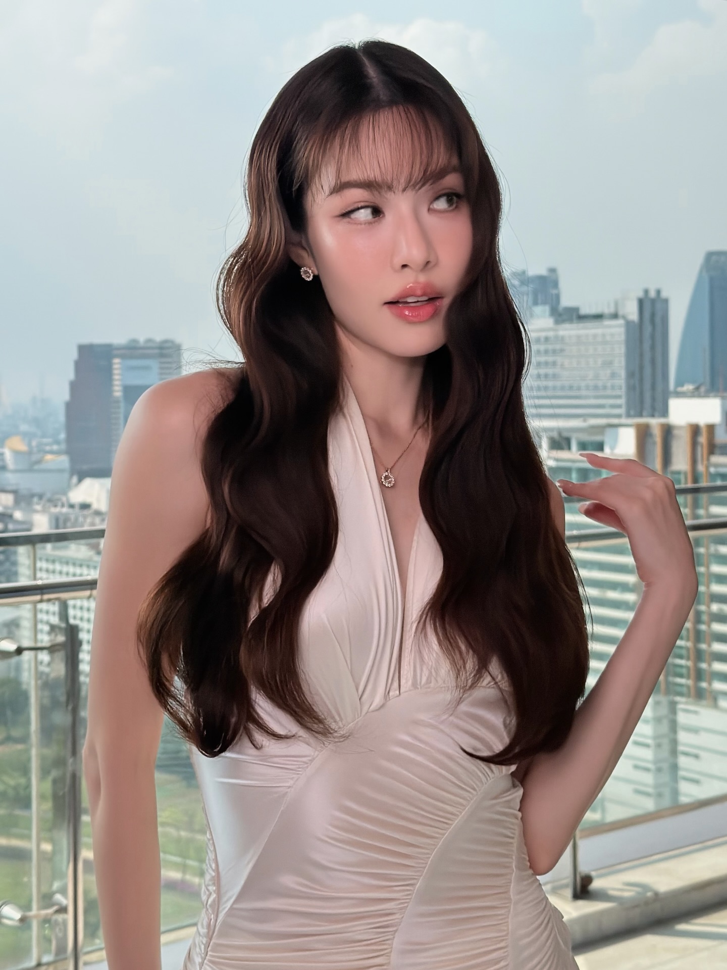 เกรซ - กาญจน์เกล้า ด้วยเศียรเกล้า