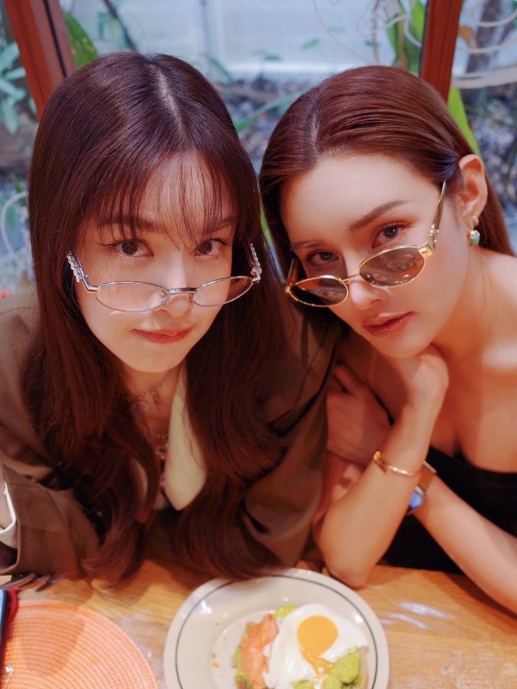 เกรซ - กาญจน์เกล้า ด้วยเศียรเกล้า