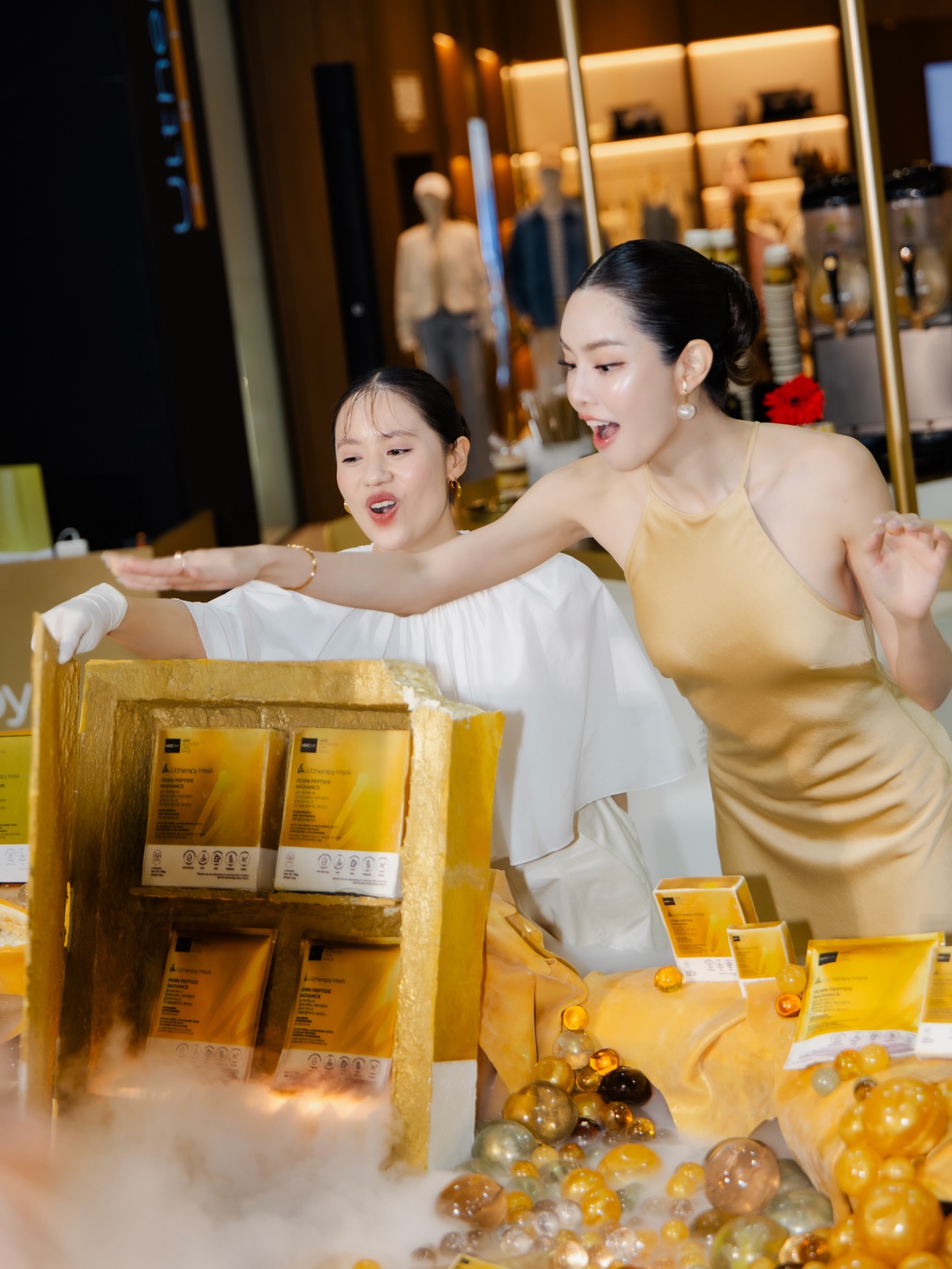 เกรซ - กาญจน์เกล้า ด้วยเศียรเกล้า