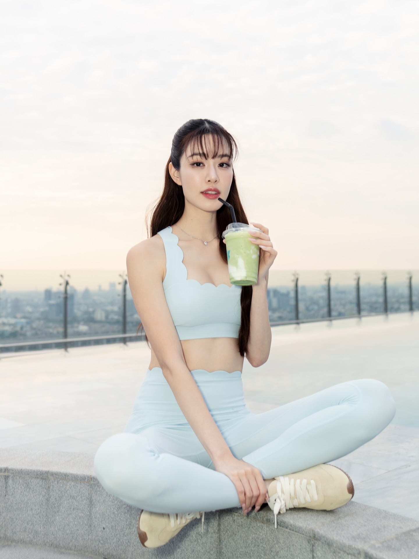 เกรซ - กาญจน์เกล้า ด้วยเศียรเกล้า