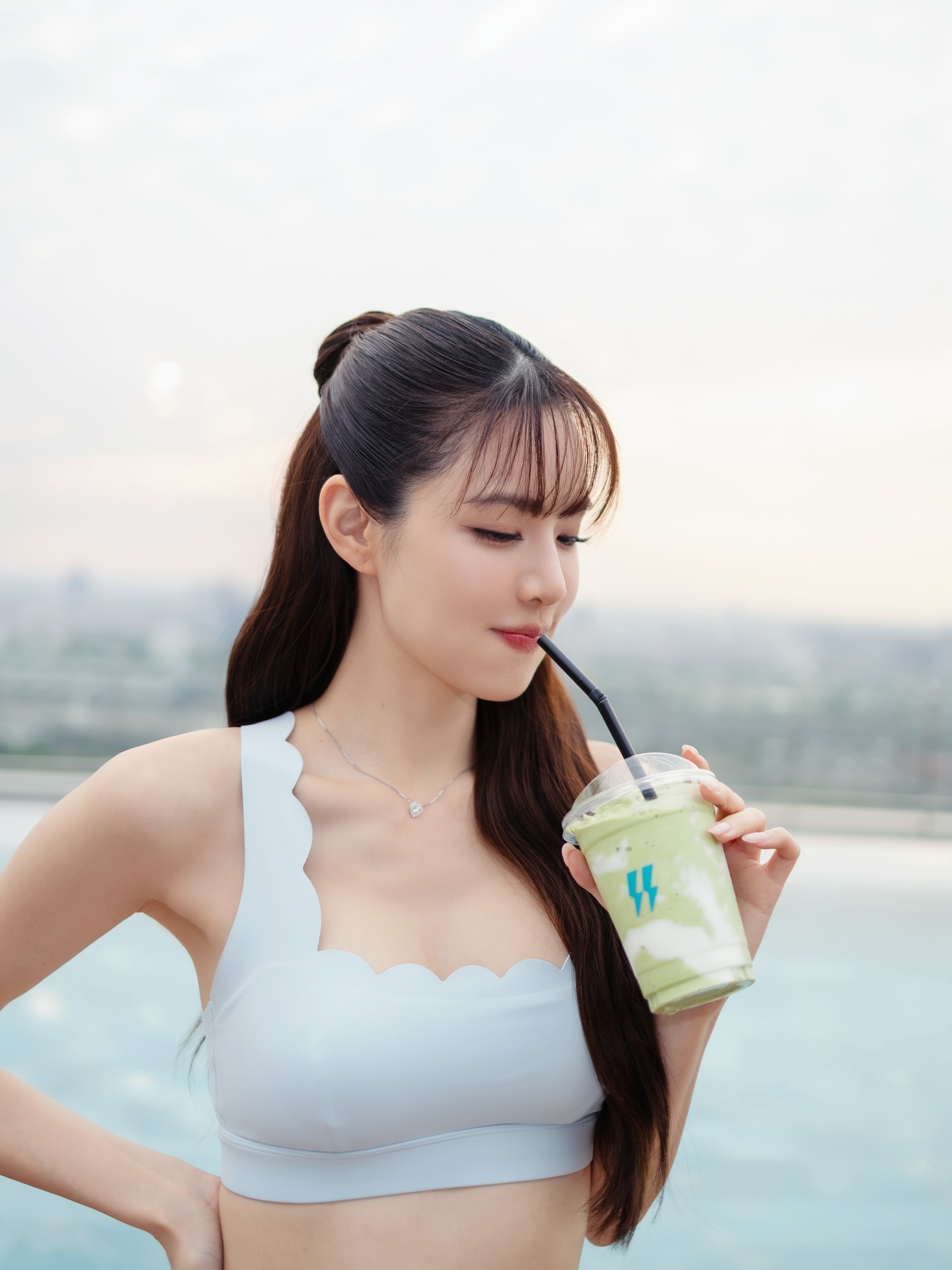 เกรซ - กาญจน์เกล้า ด้วยเศียรเกล้า