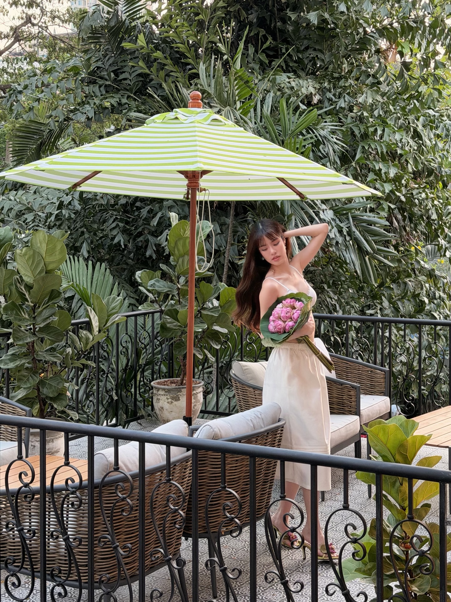 เกรซ - กาญจน์เกล้า ด้วยเศียรเกล้า